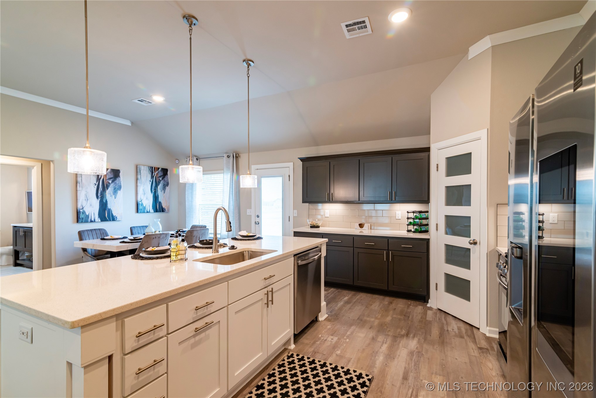 1403 E 150th Place S Property Photo 20