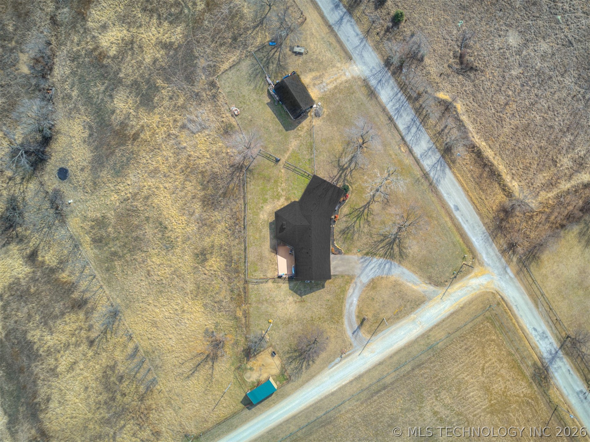 23990 N 4028 Drive Property Photo 41