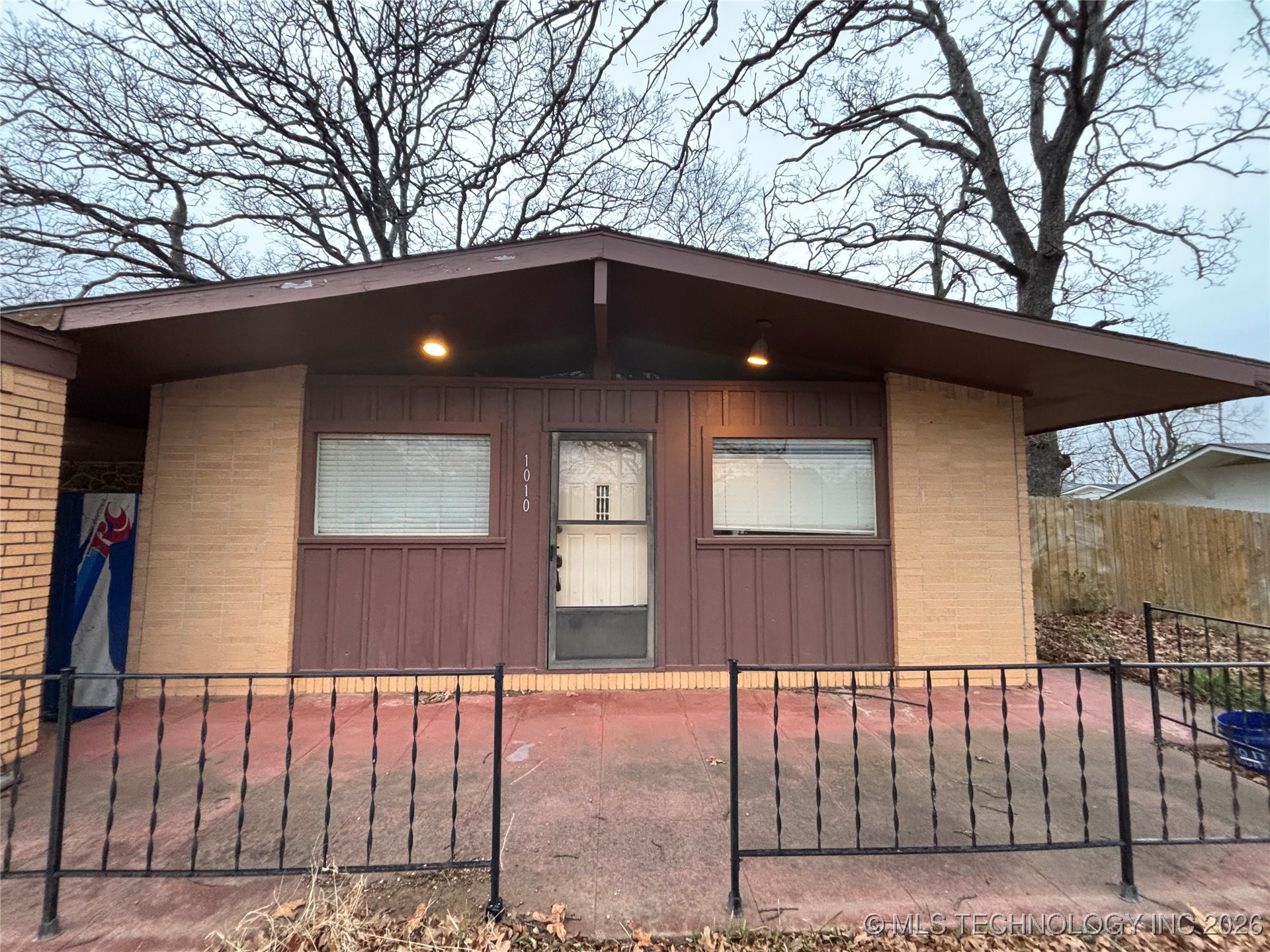 1010 Waco Property Photo 2