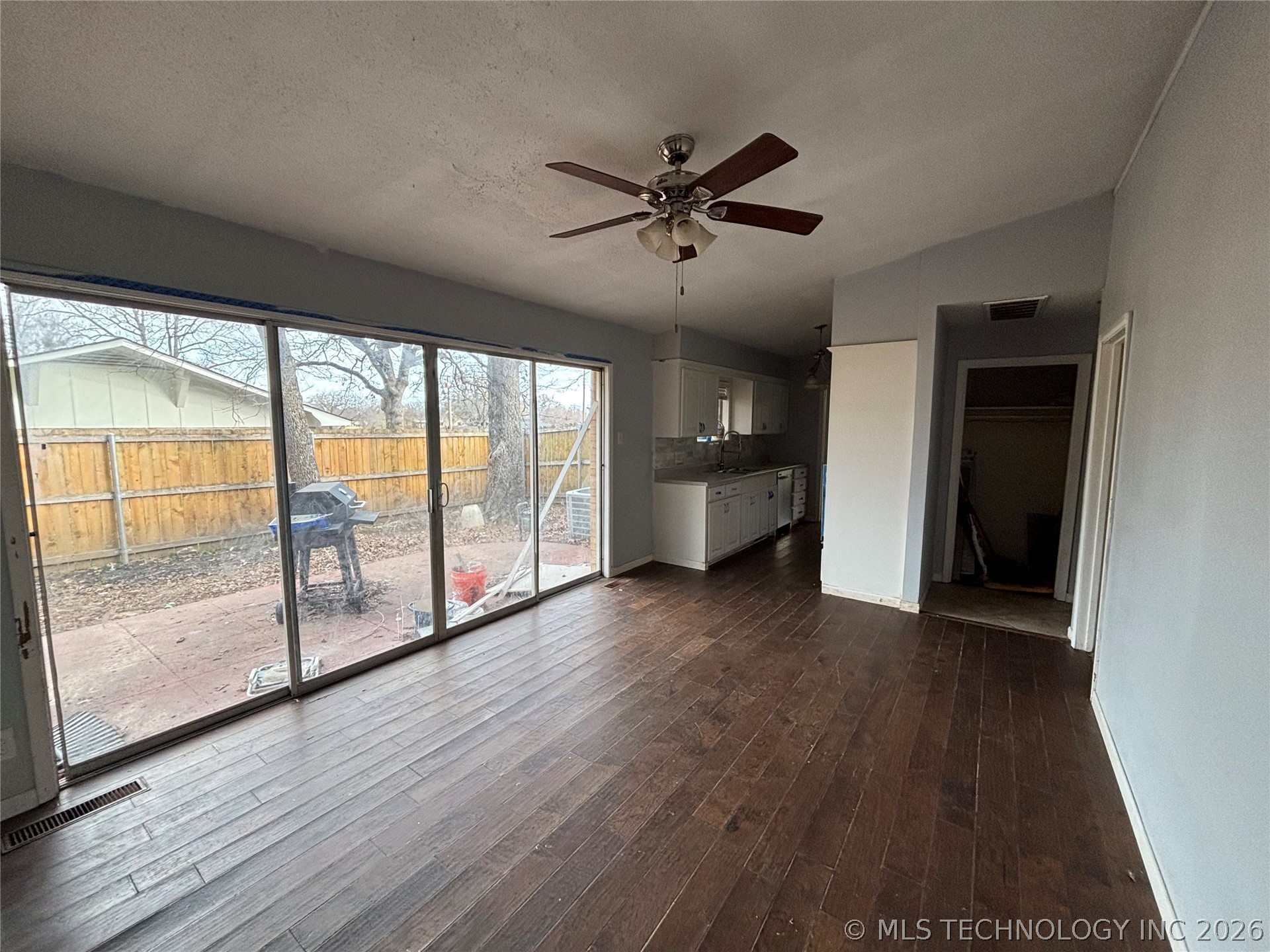 1010 Waco Property Photo 24