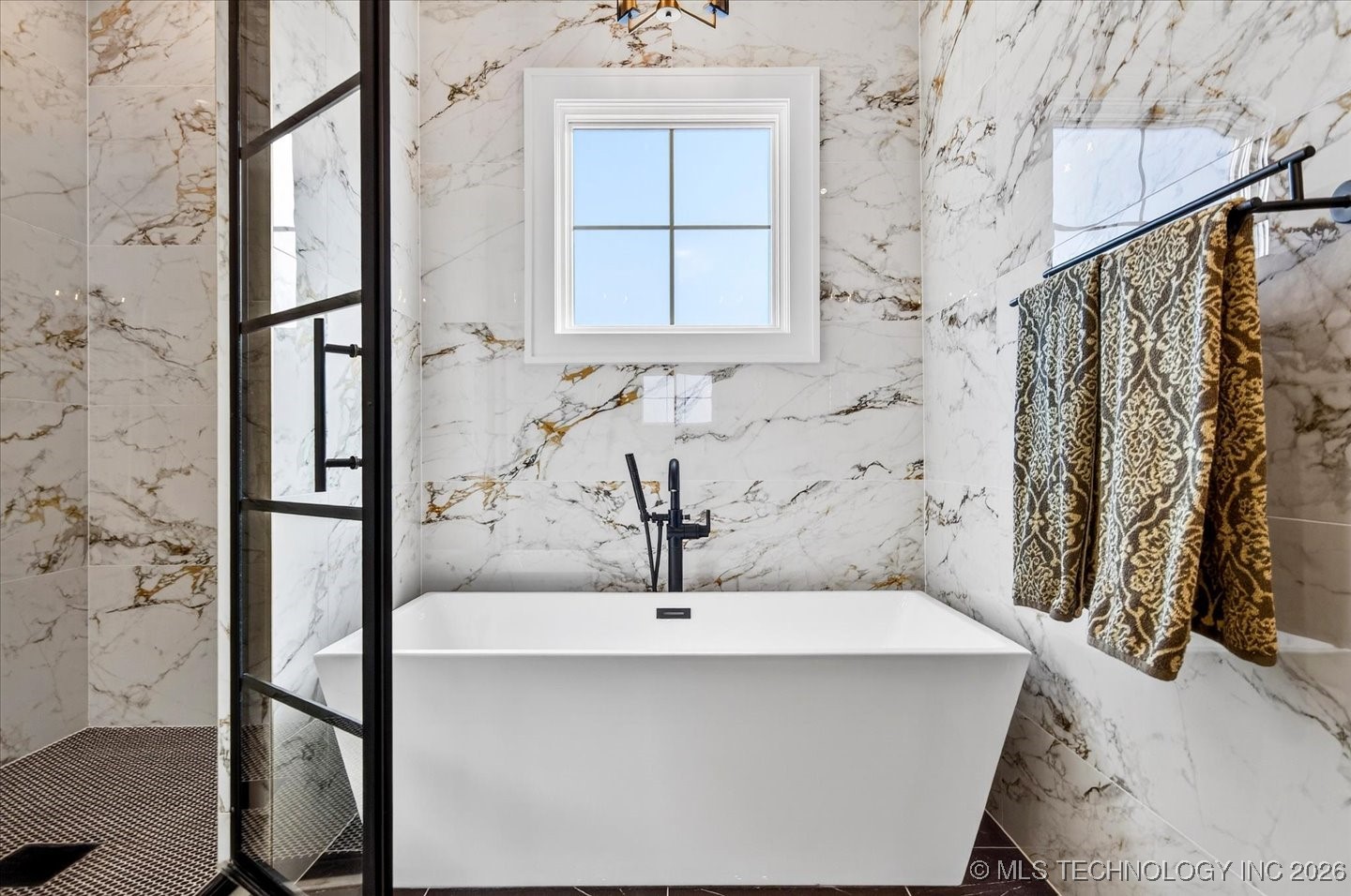 22800 N 3972 Drive Property Photo 35