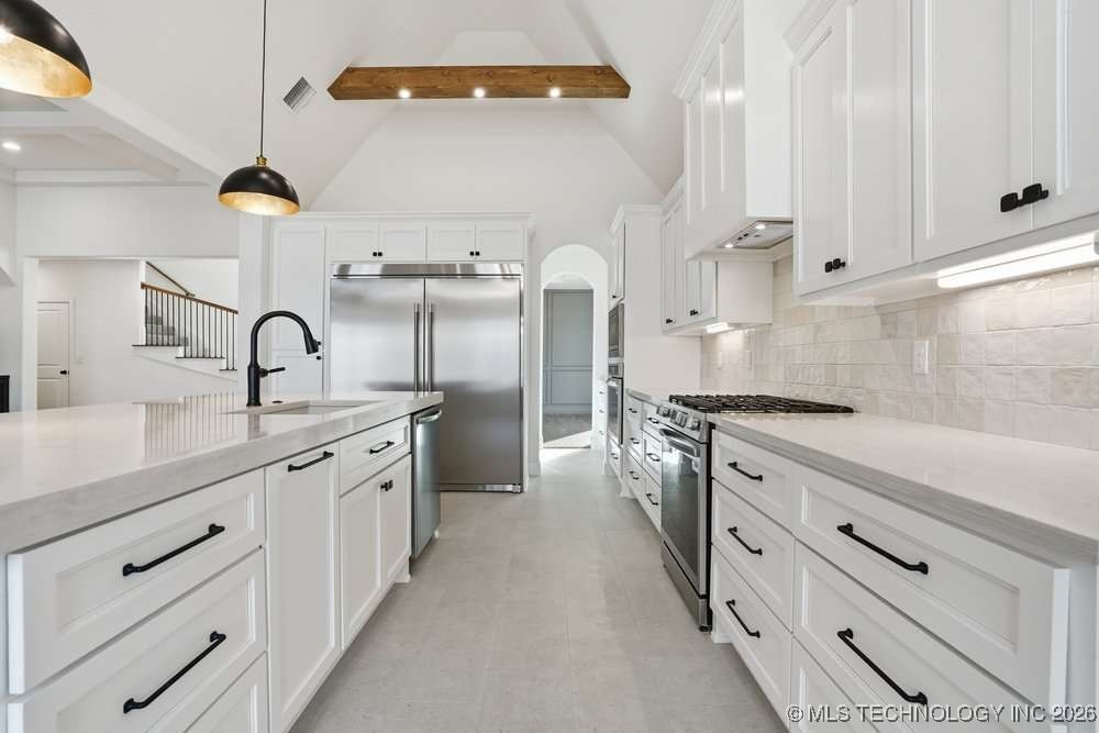 16805 E 43rd Street Property Photo 11