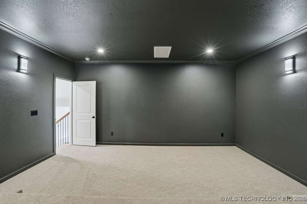 16805 E 43rd Street Property Photo 29