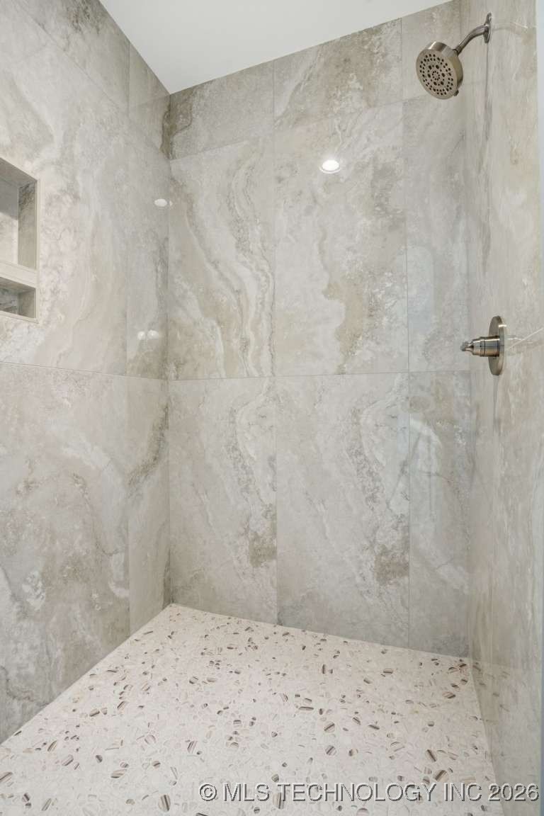 16805 E 43rd Street Property Photo 39