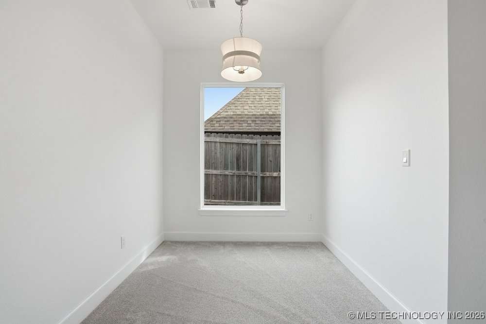 16805 E 43rd Street Property Photo 42