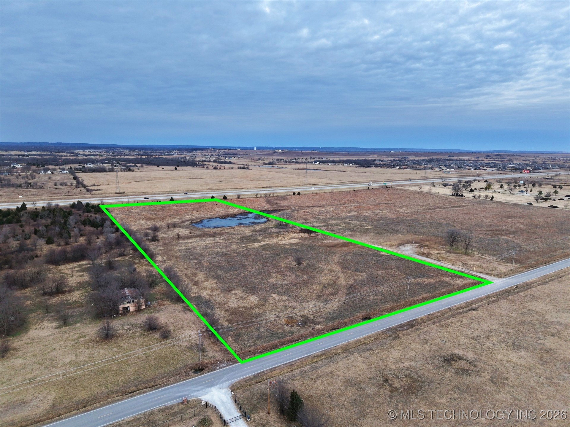 12110 N Yale Avenue Property Photo 1