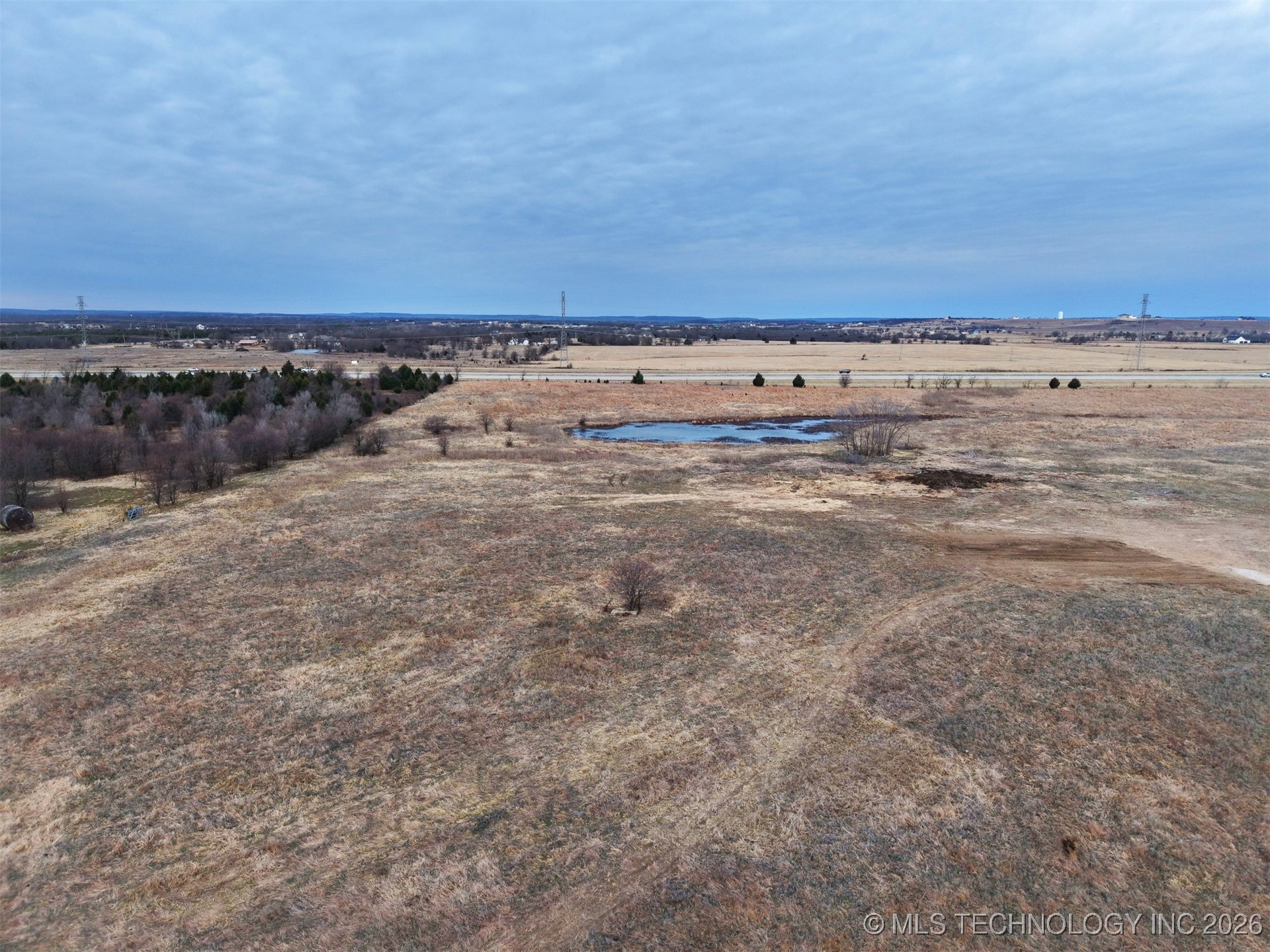 12110 N Yale Avenue Property Photo 3