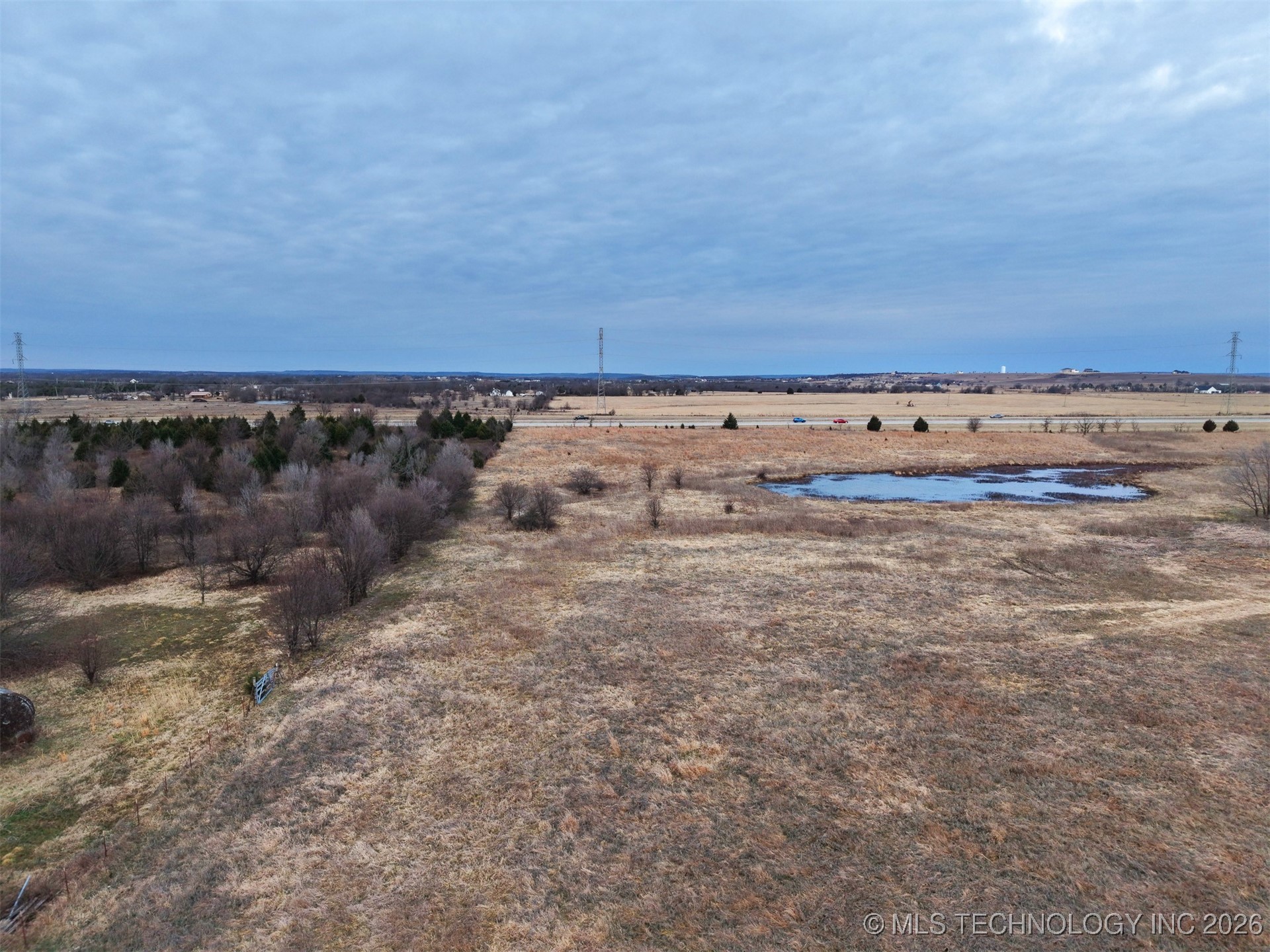 12110 N Yale Avenue Property Photo 5