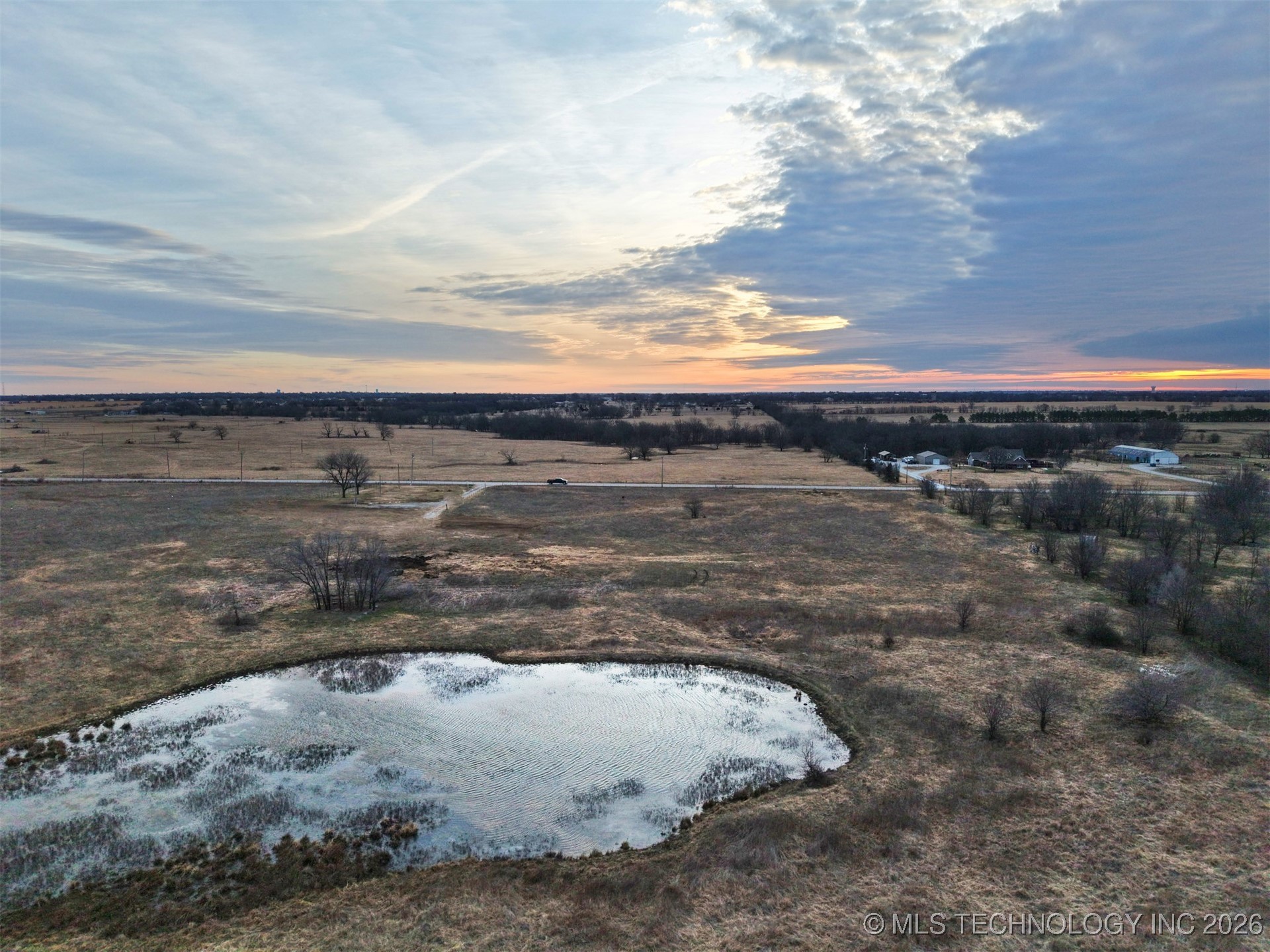 12110 N Yale Avenue Property Photo 7