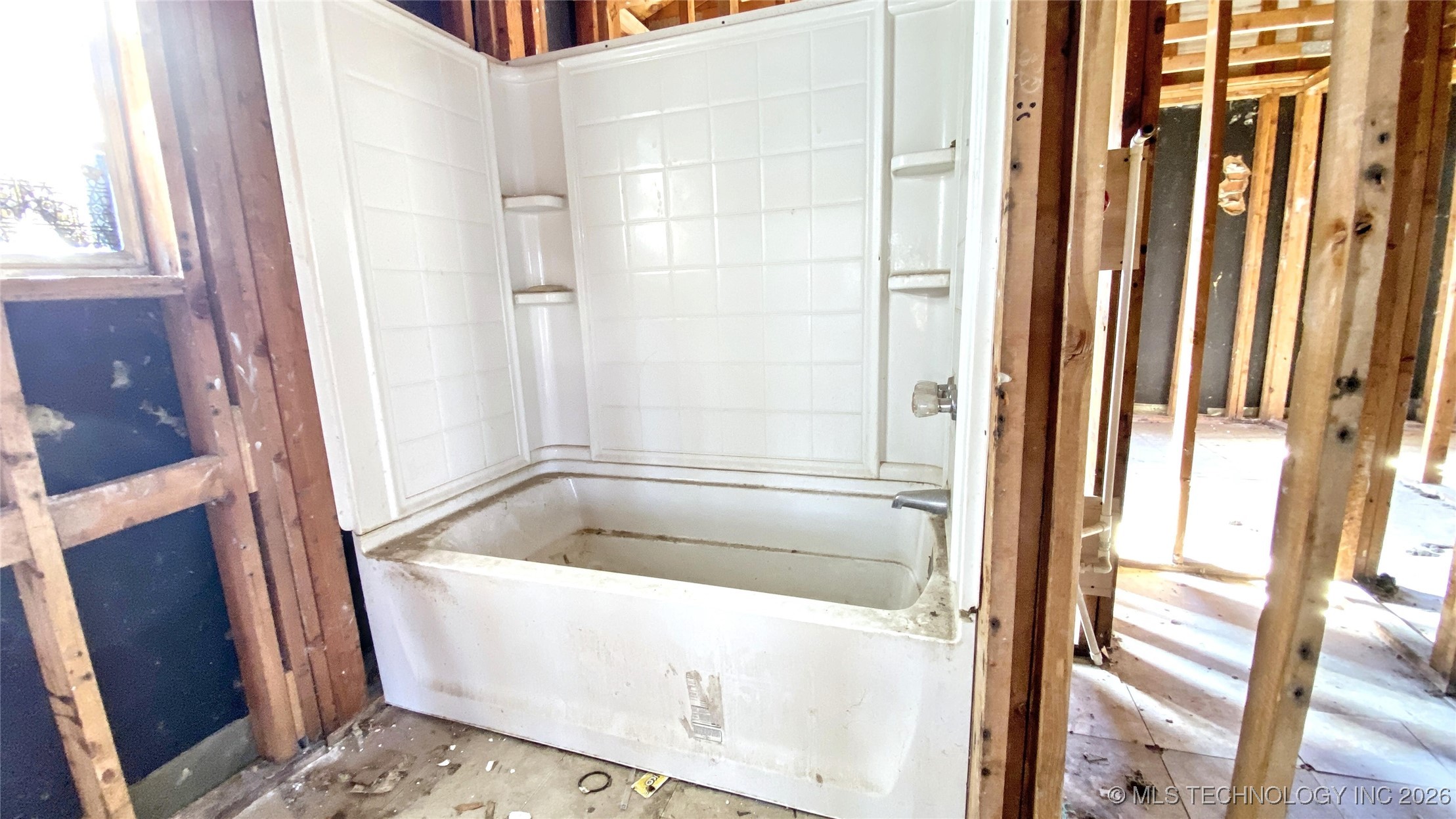 465880 E 861 Road Property Photo 6