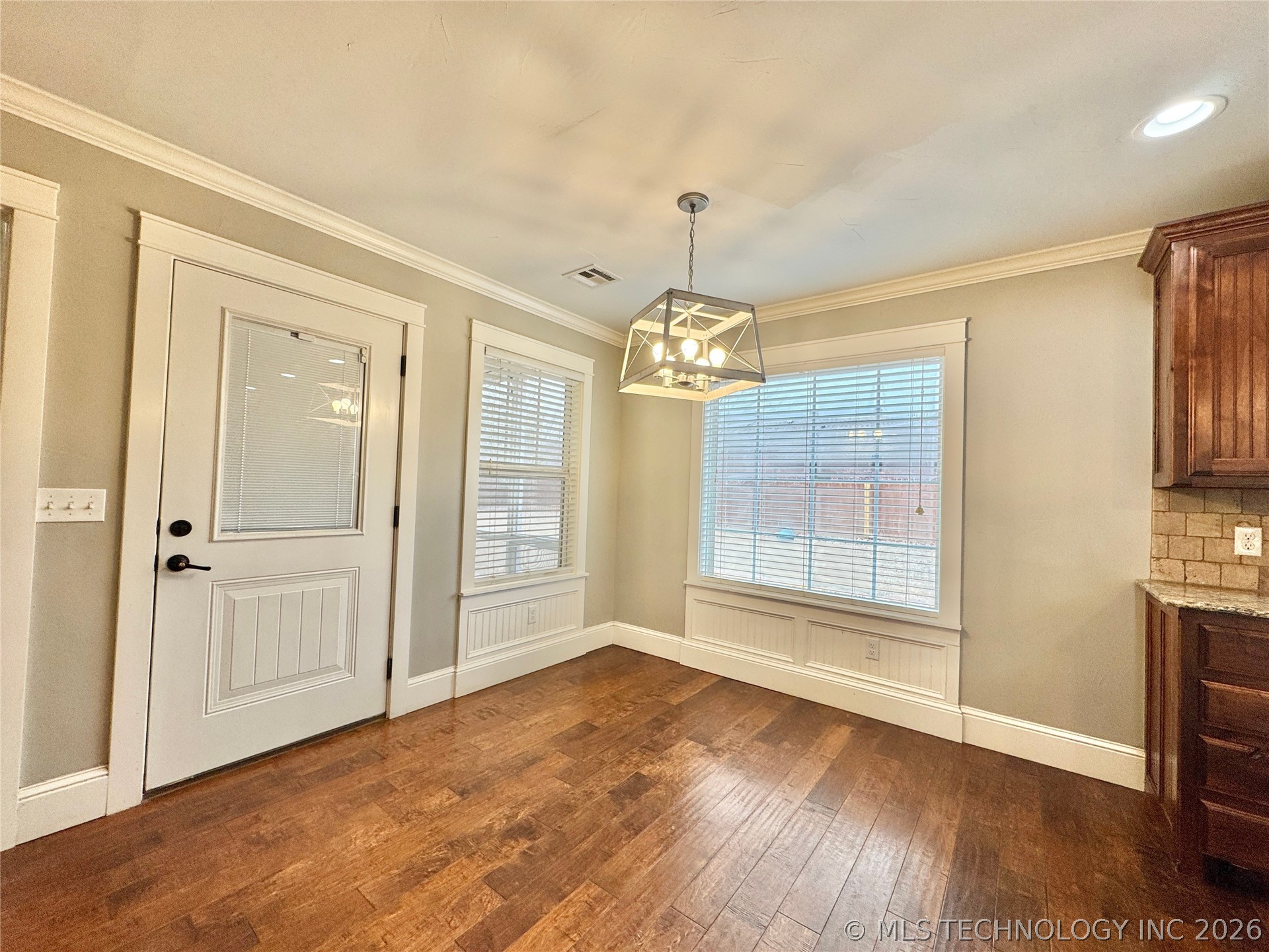 3722 Lexington Avenue Property Photo 21