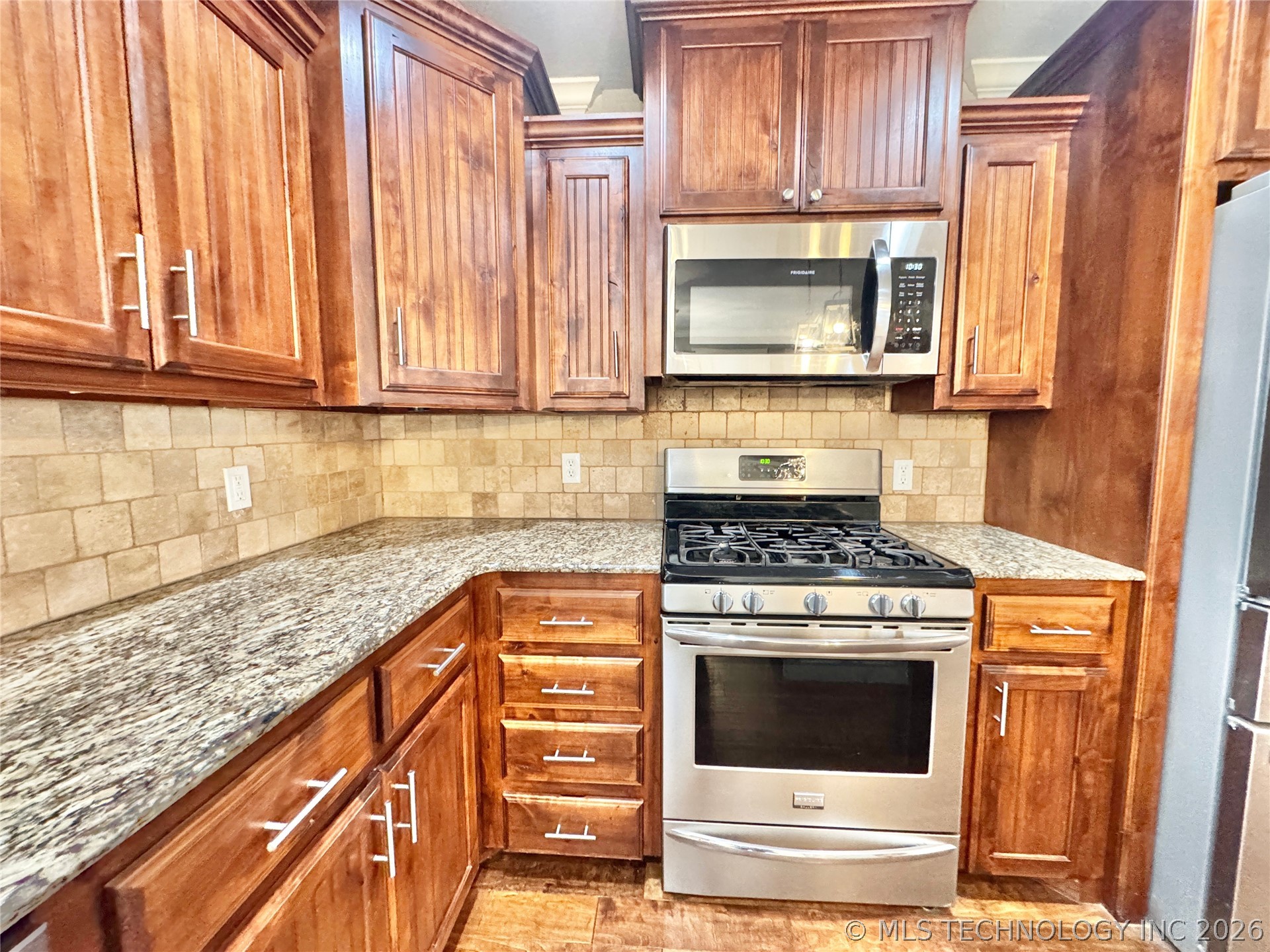 3722 Lexington Avenue Property Photo 24