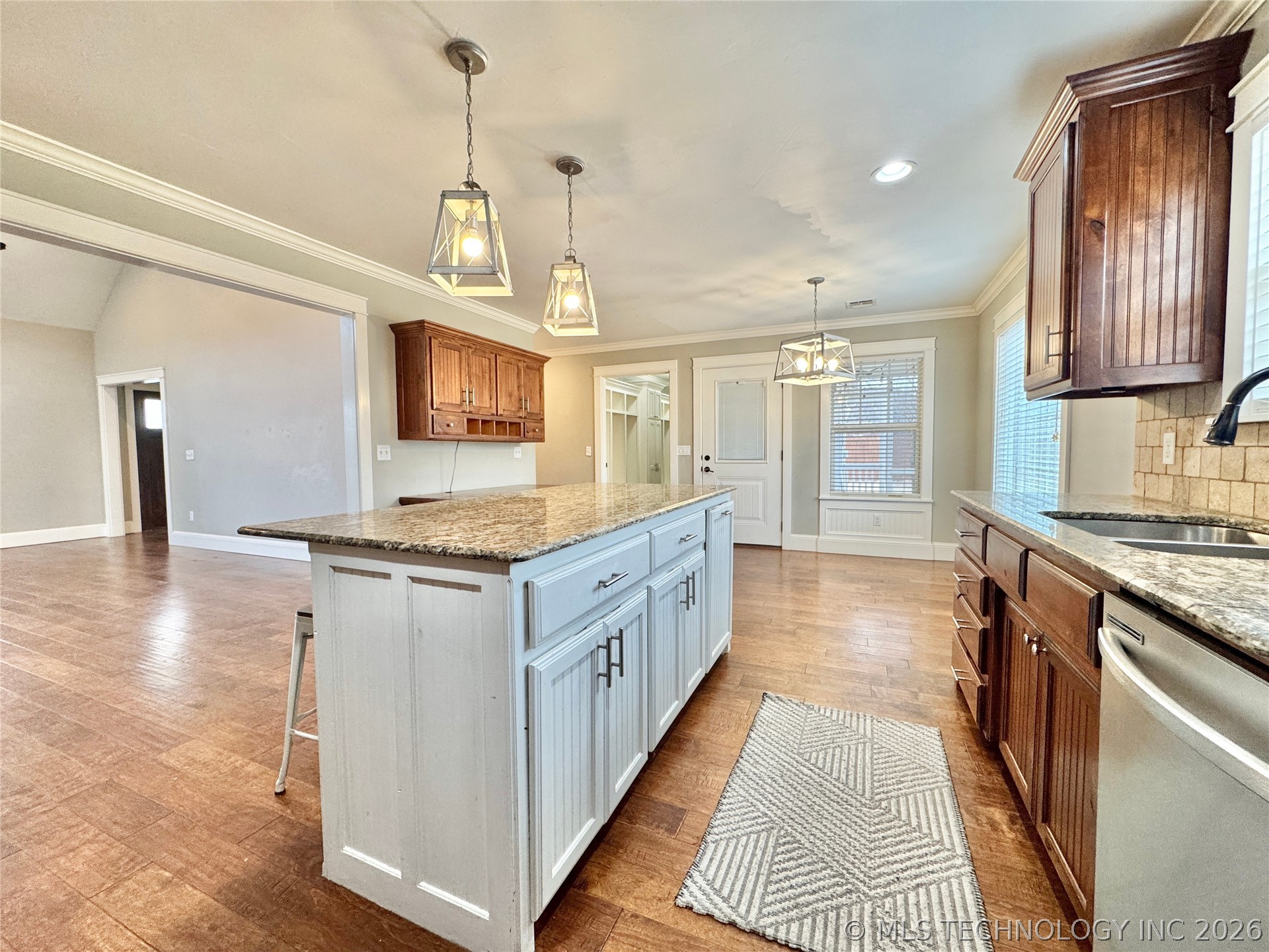 3722 Lexington Avenue Property Photo 26