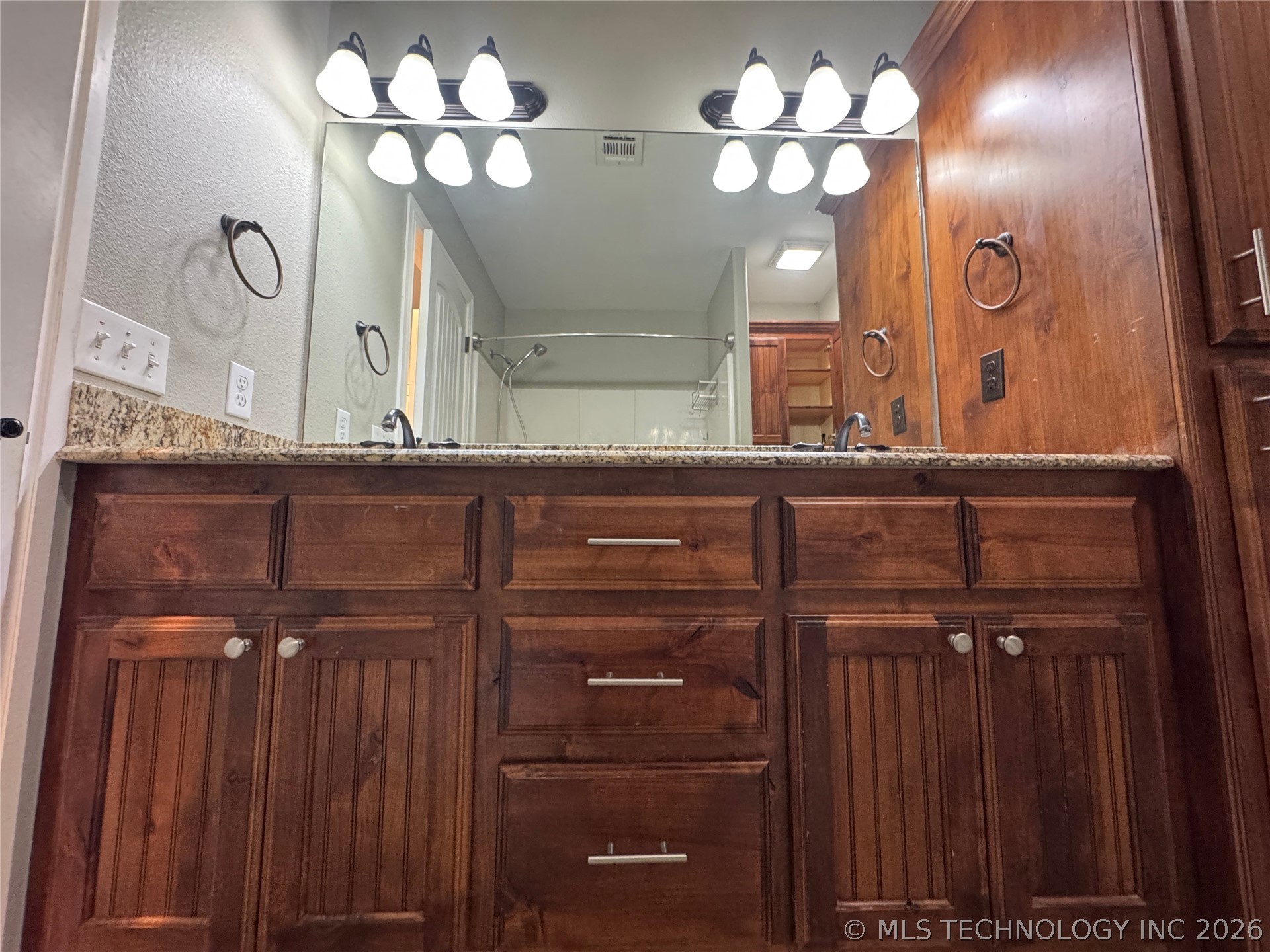 3722 Lexington Avenue Property Photo 51