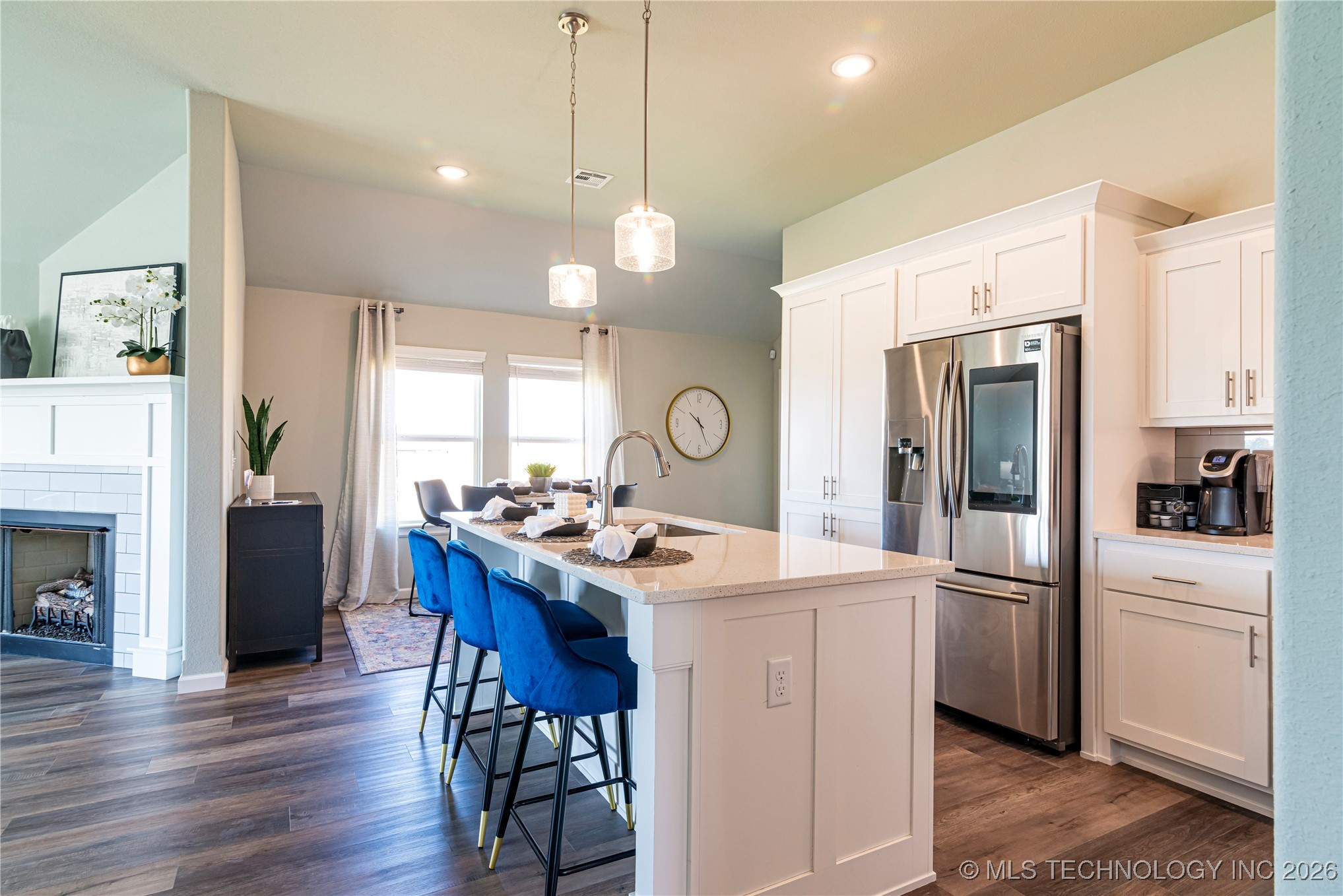 15203 E 40th Place S Property Photo 5