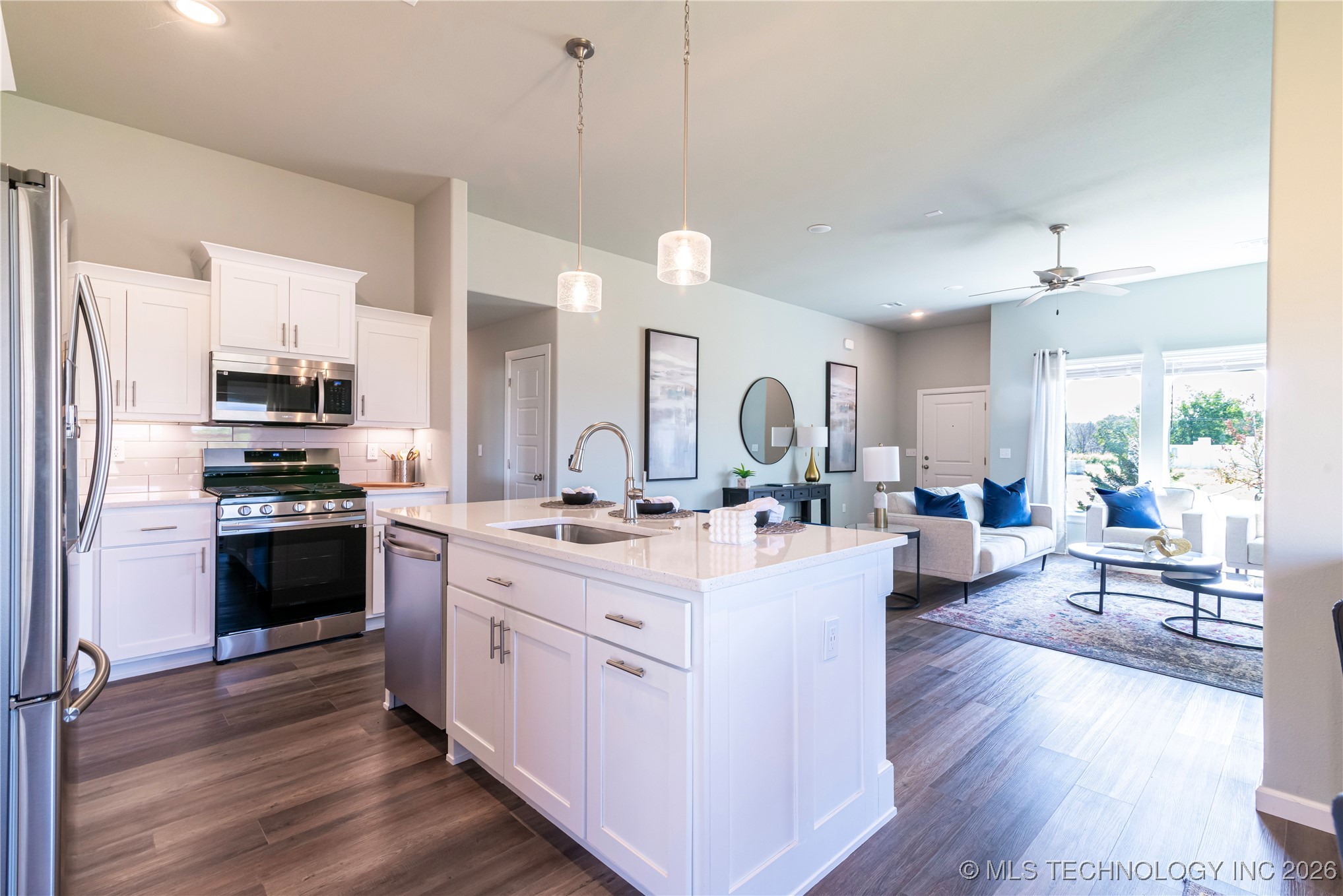 15203 E 40th Place S Property Photo 7