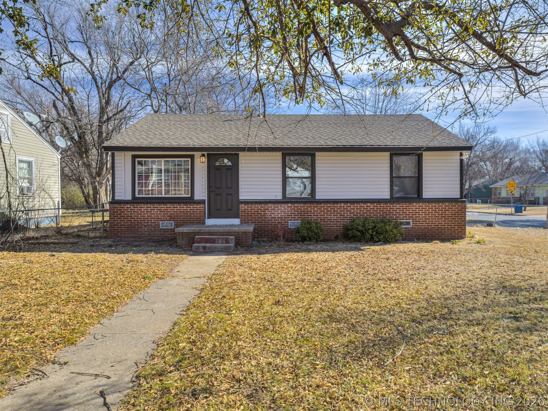 4303 N Frankfort Place Property Photo 2