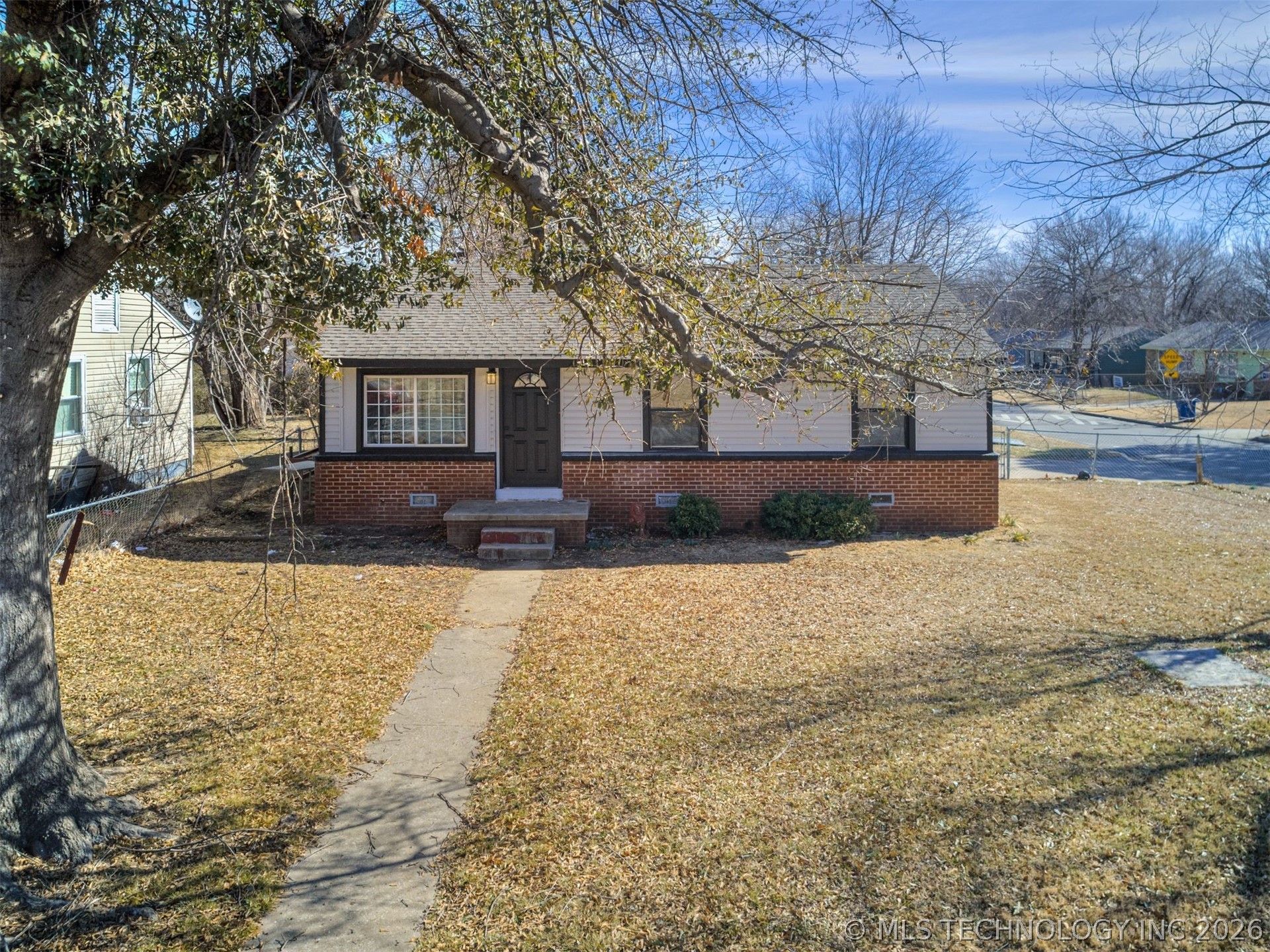 4303 N Frankfort Place Property Photo 3