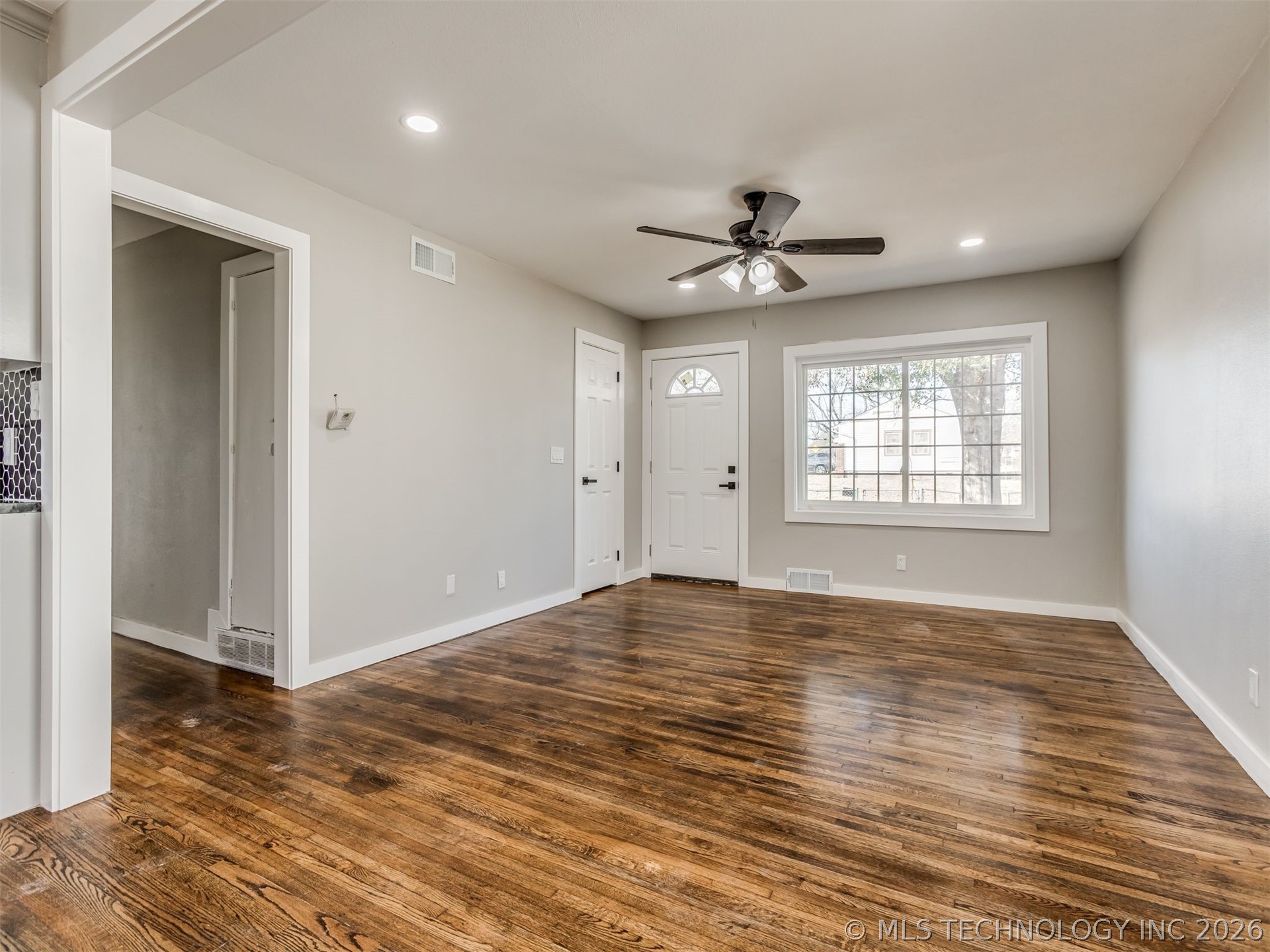 4303 N Frankfort Place Property Photo 12