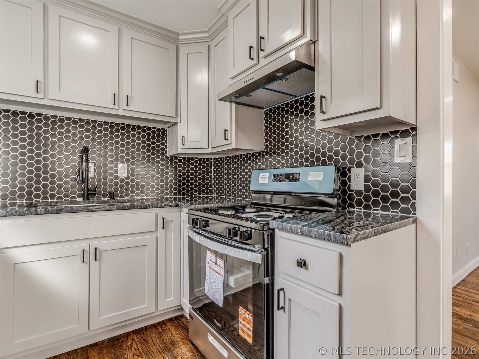 4303 N Frankfort Place Property Photo 14