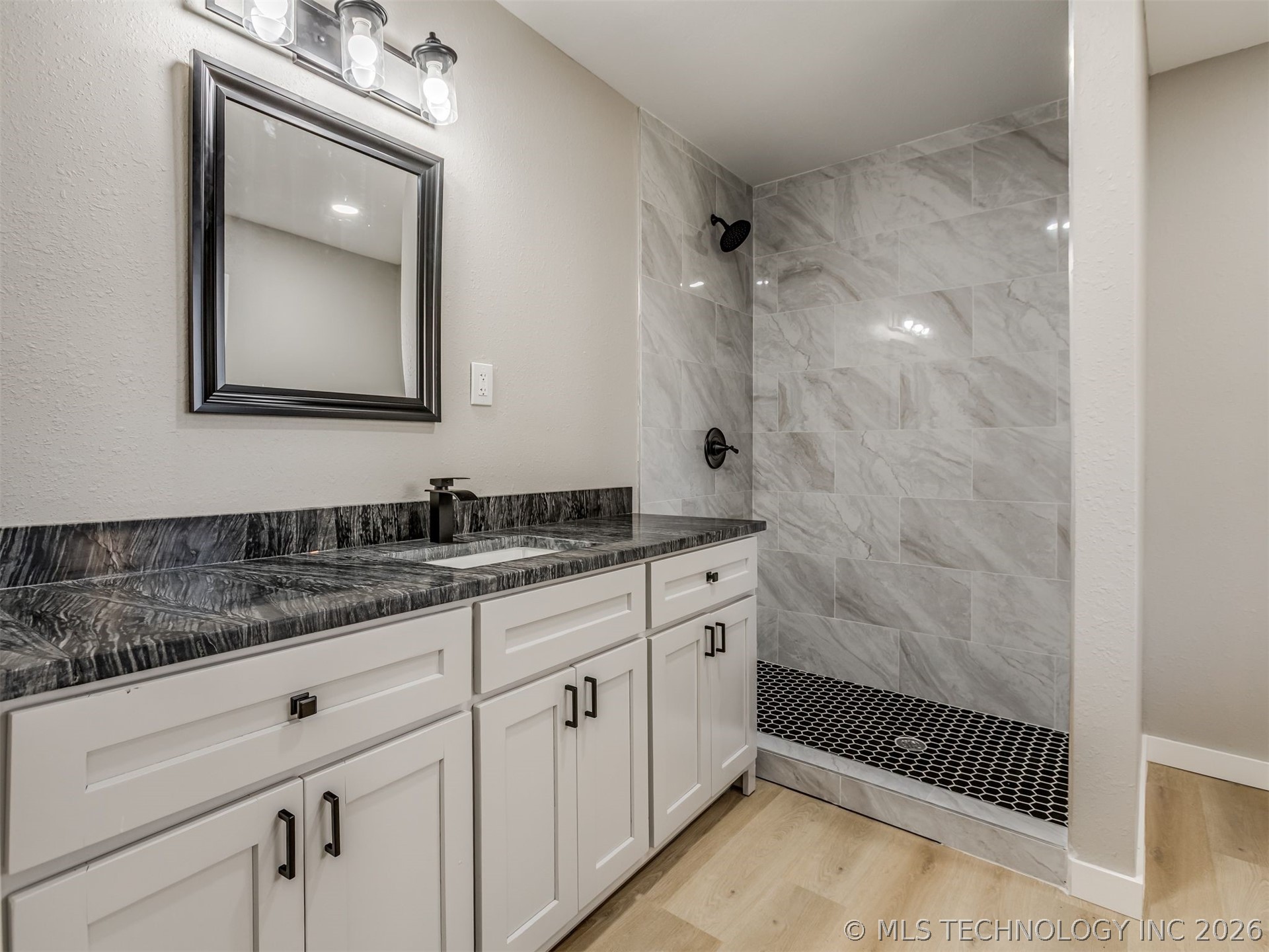 4303 N Frankfort Place Property Photo 26