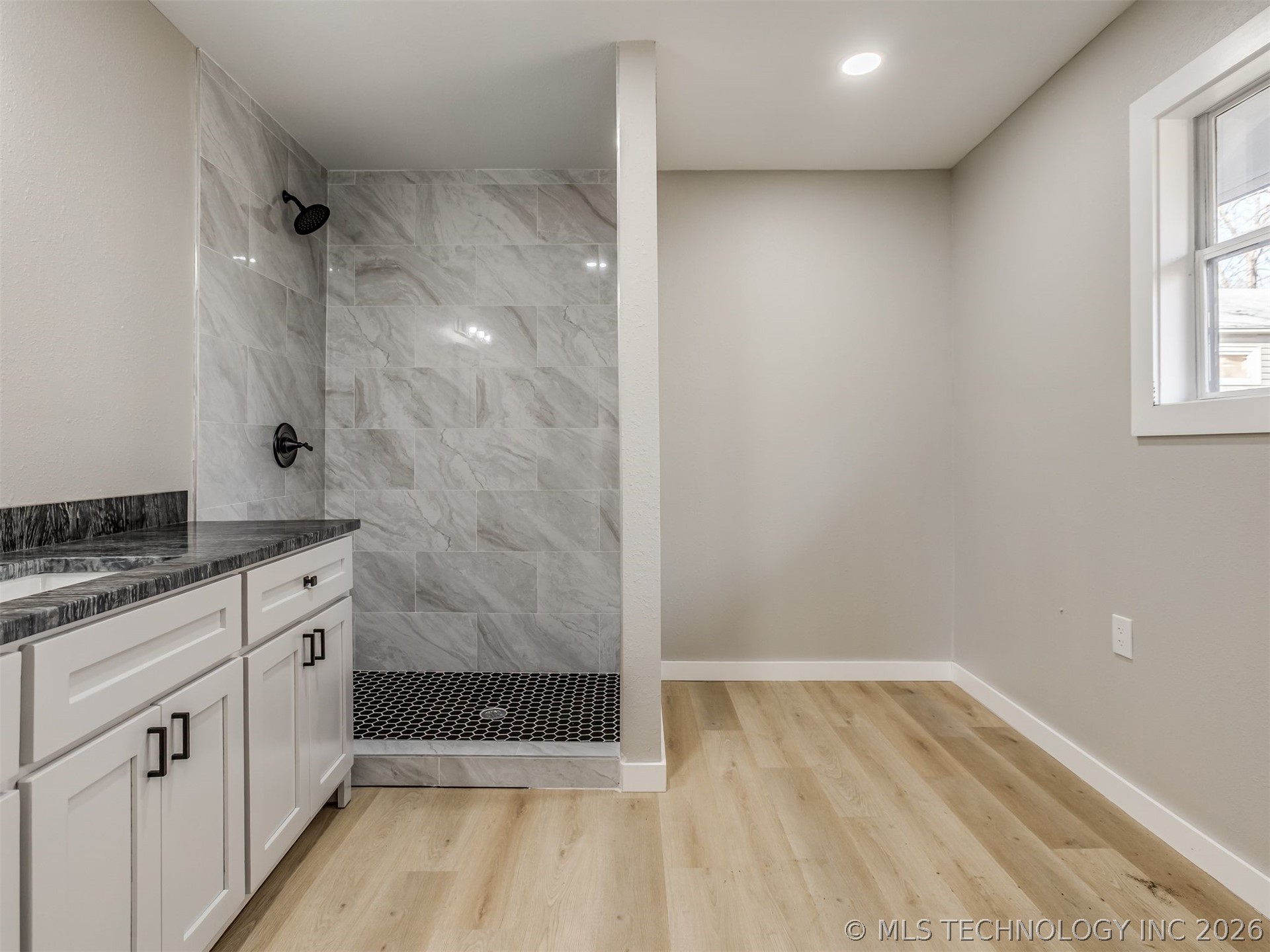 4303 N Frankfort Place Property Photo 27