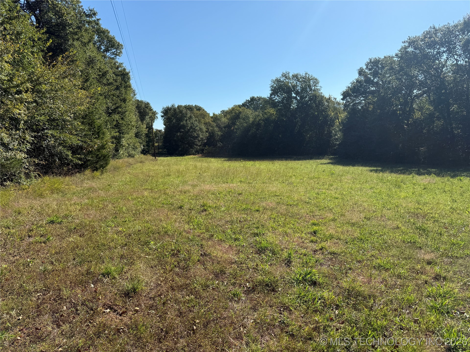 468504 E 1080 Road Property Photo 2