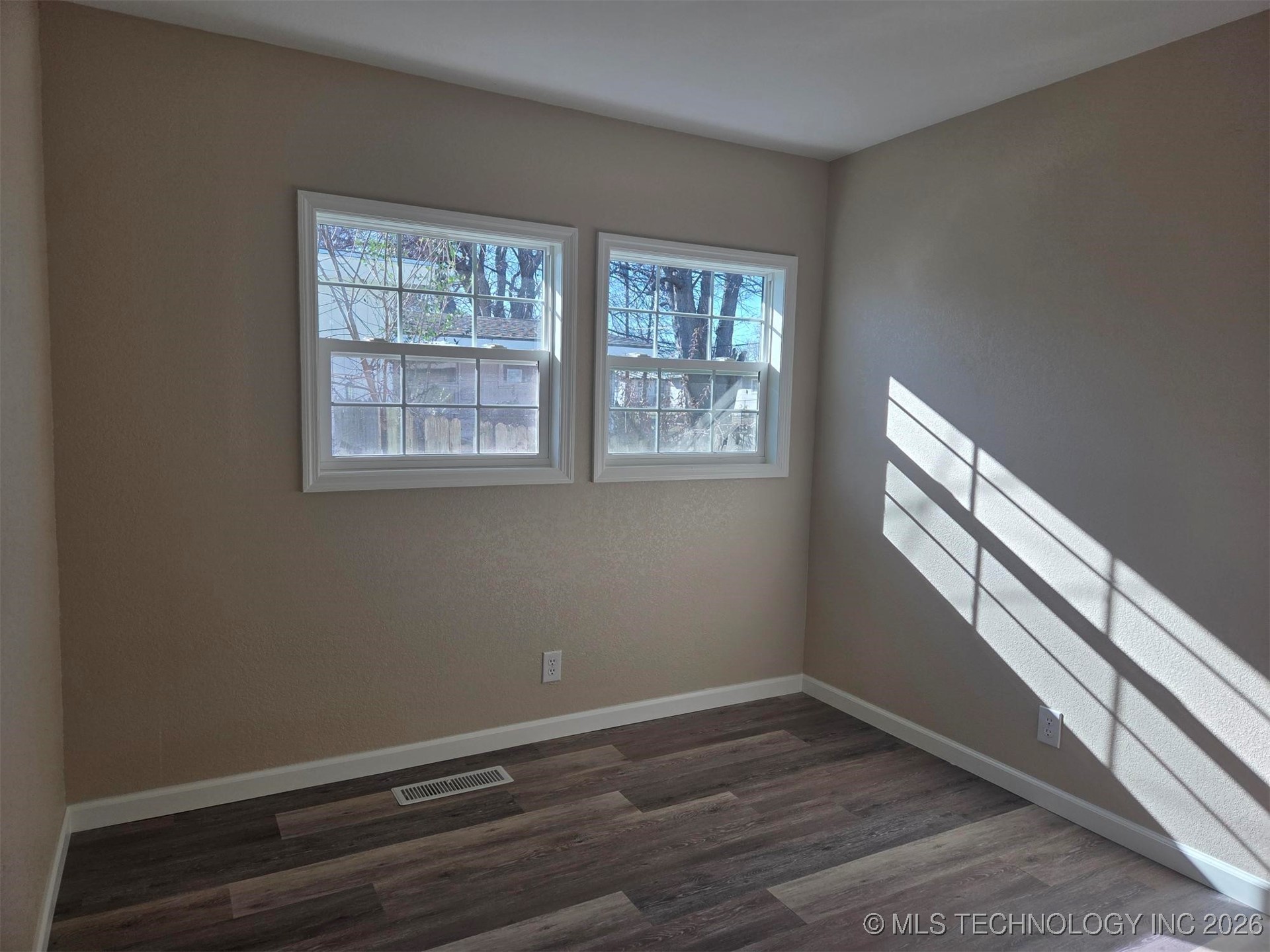 117 Mockingbird Lane Property Photo 10