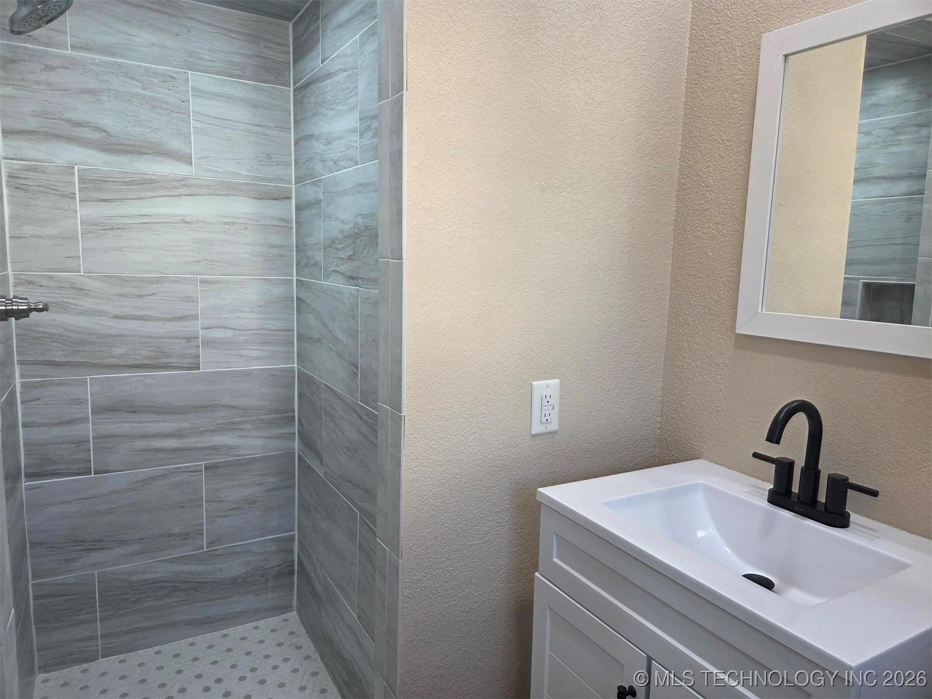 117 Mockingbird Lane Property Photo 14