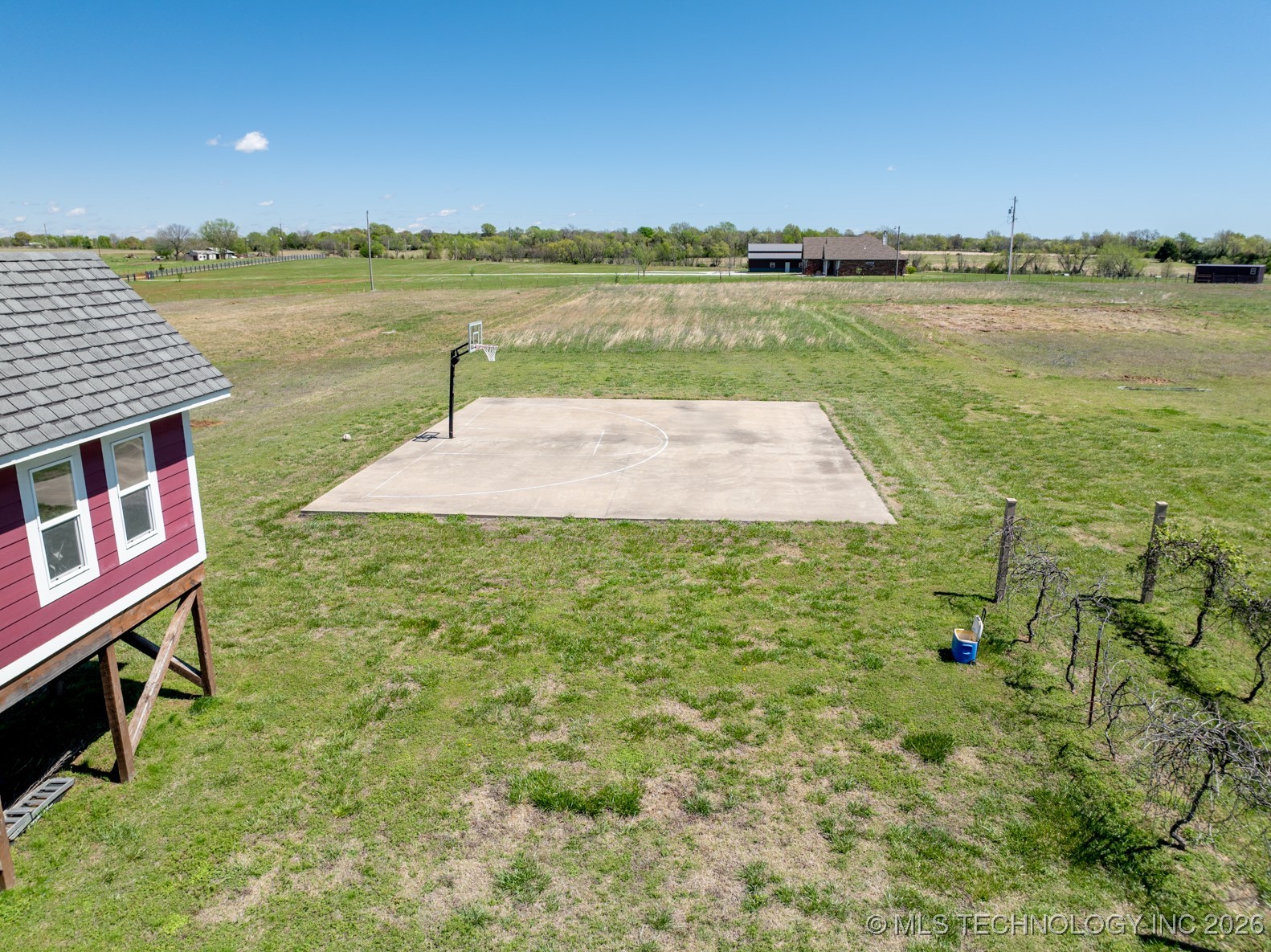 15400 S Highway 64 Property Photo 9