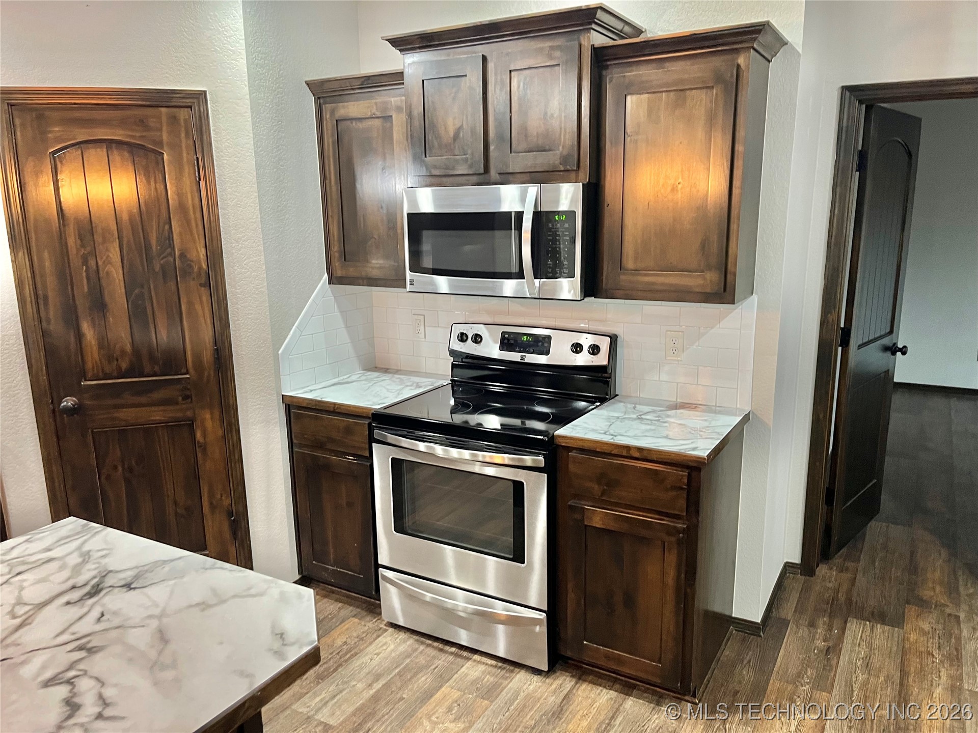 2163 Paradise Road Property Photo 5