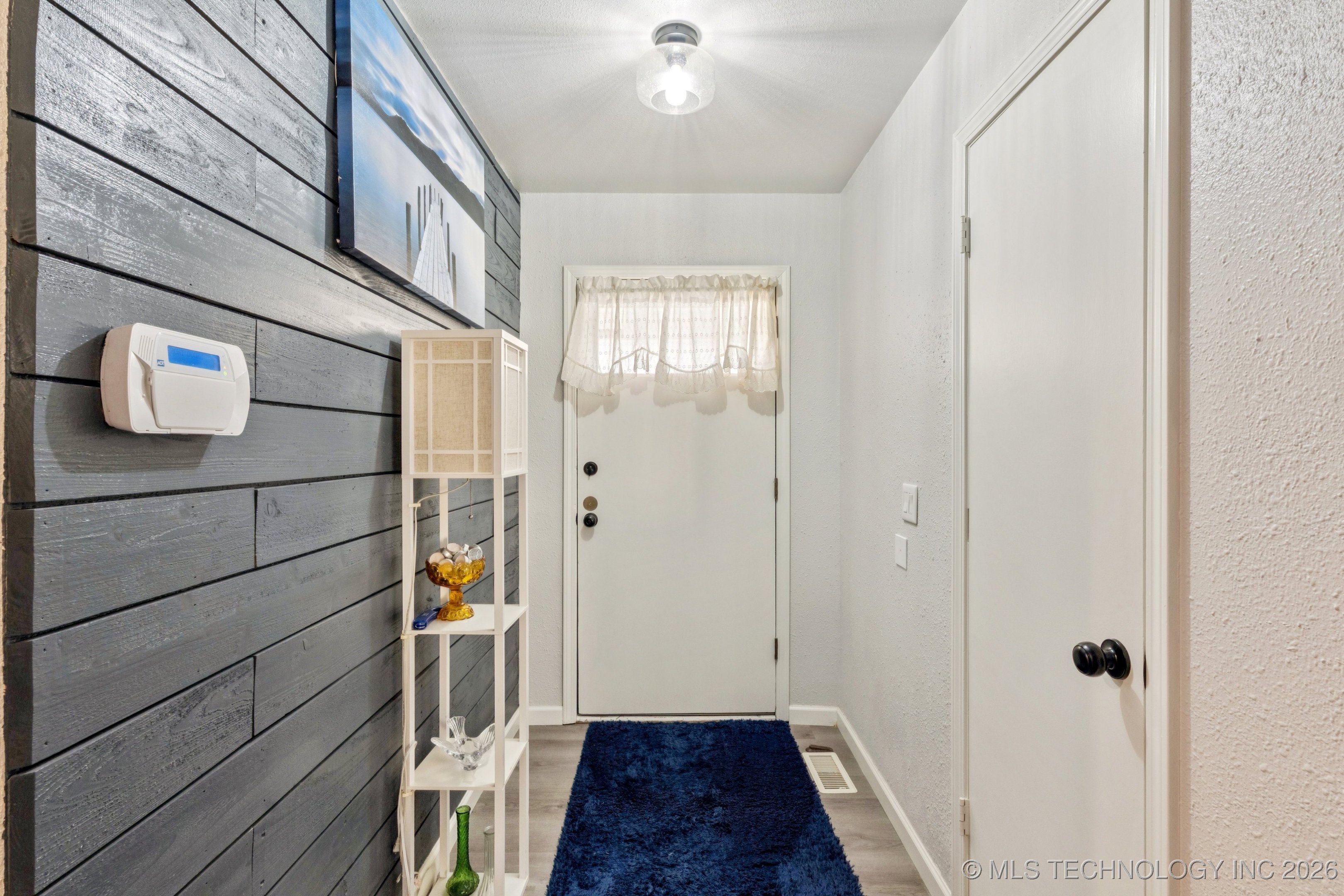 2700 E El Paso Street Property Photo 7