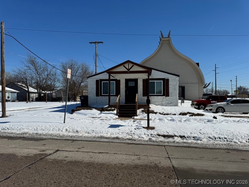 1001 E Pine Street Property Photo 1