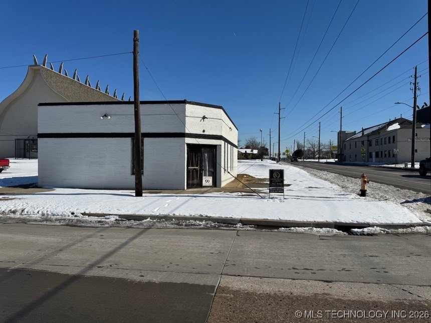 1001 E Pine Street Property Photo 7