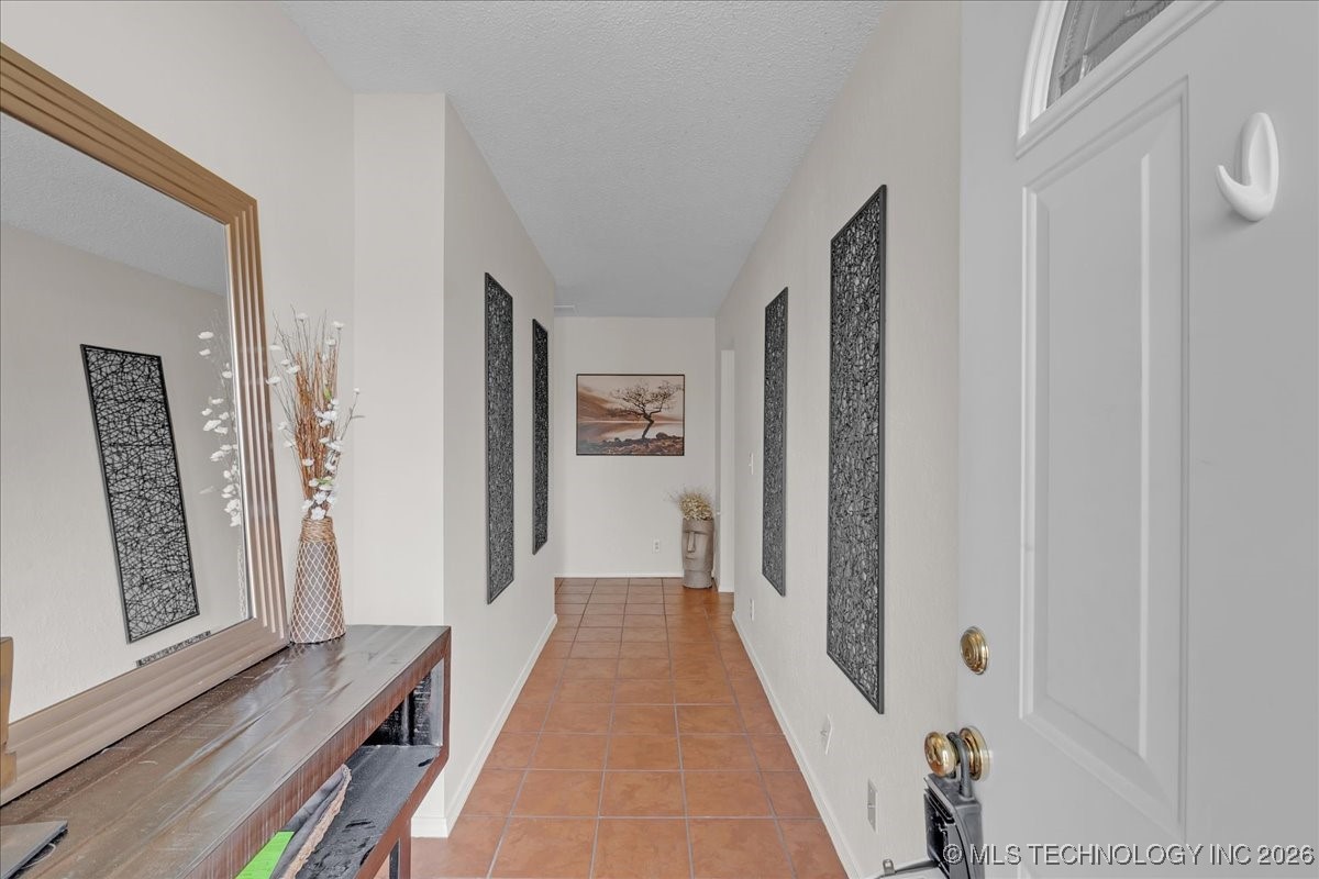 1122 E 144th Place Property Photo 4