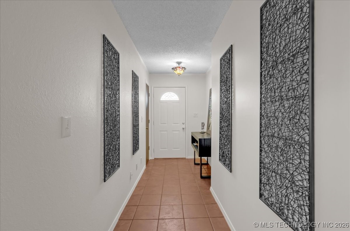 1122 E 144th Place Property Photo 5