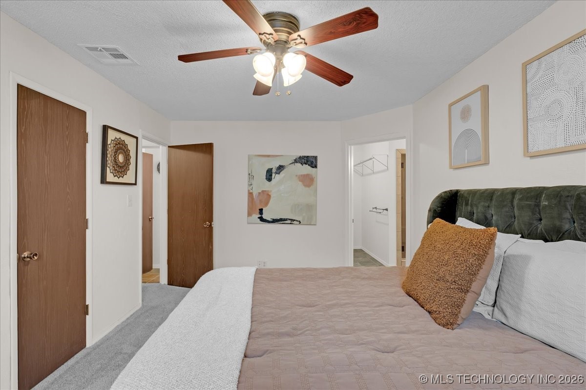 1122 E 144th Place Property Photo 14