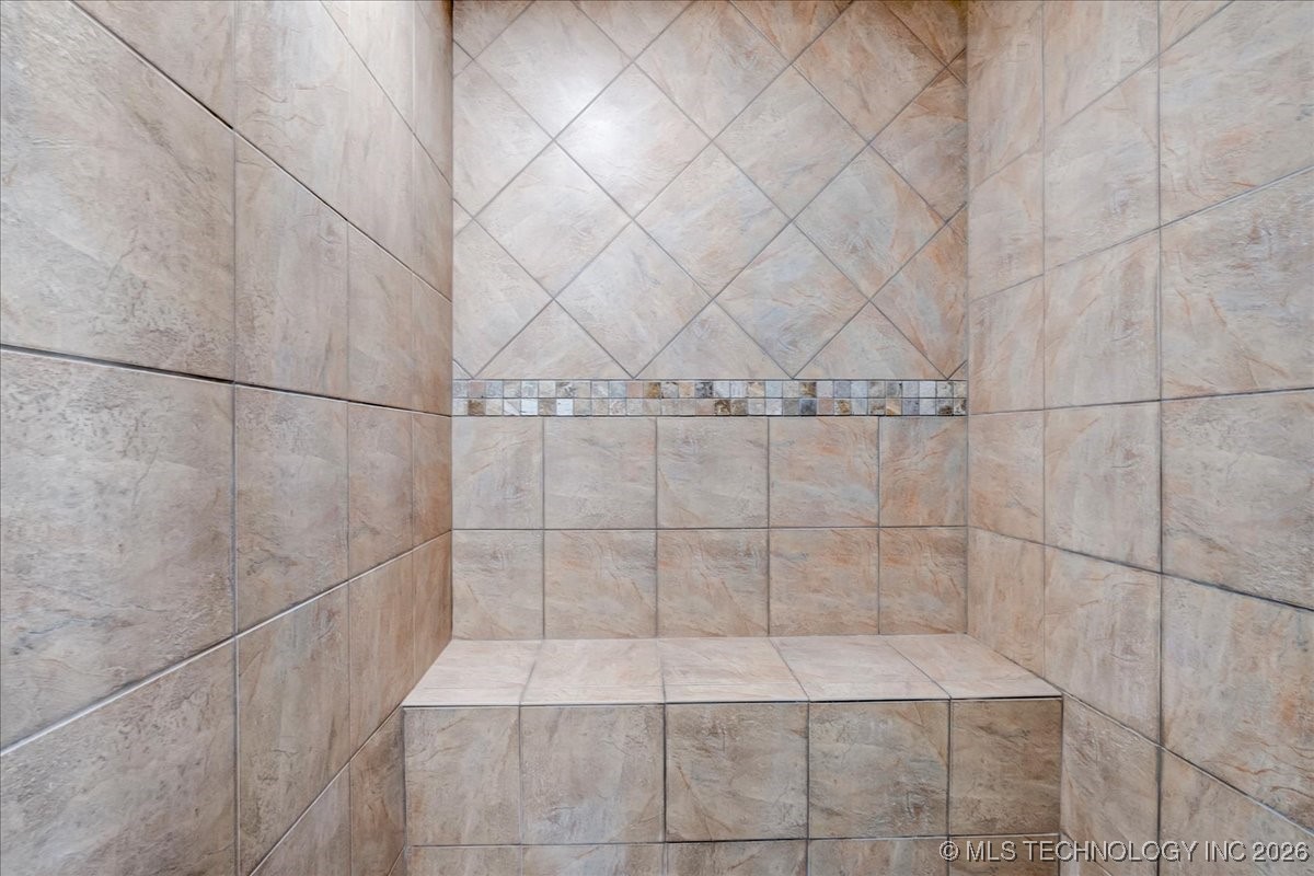 1122 E 144th Place Property Photo 20