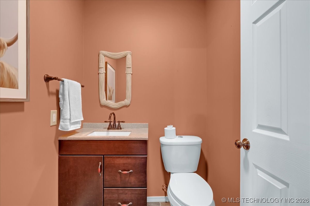 1122 E 144th Place Property Photo 52