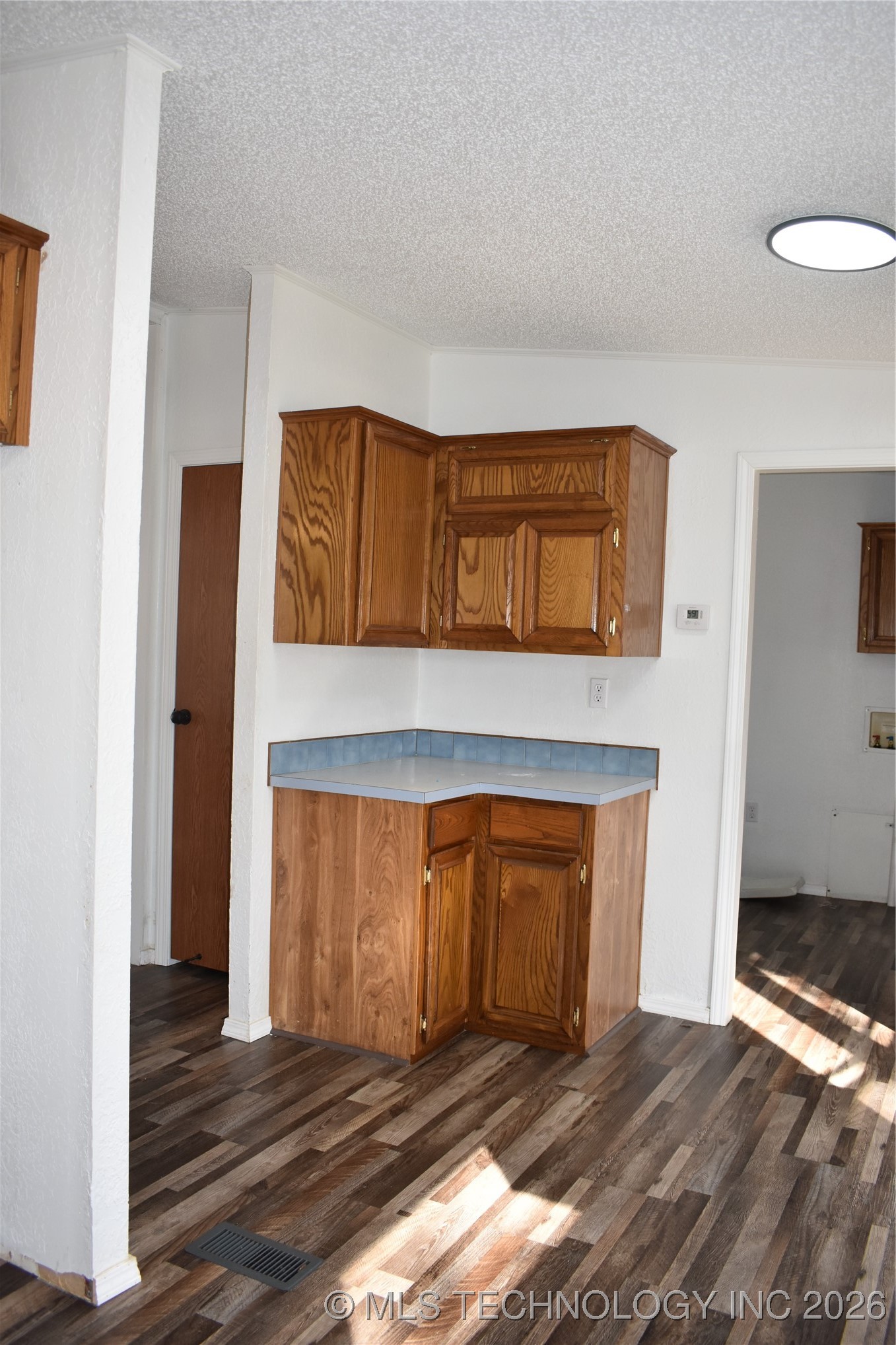 18998 W Woodhaven Drive Property Photo 11