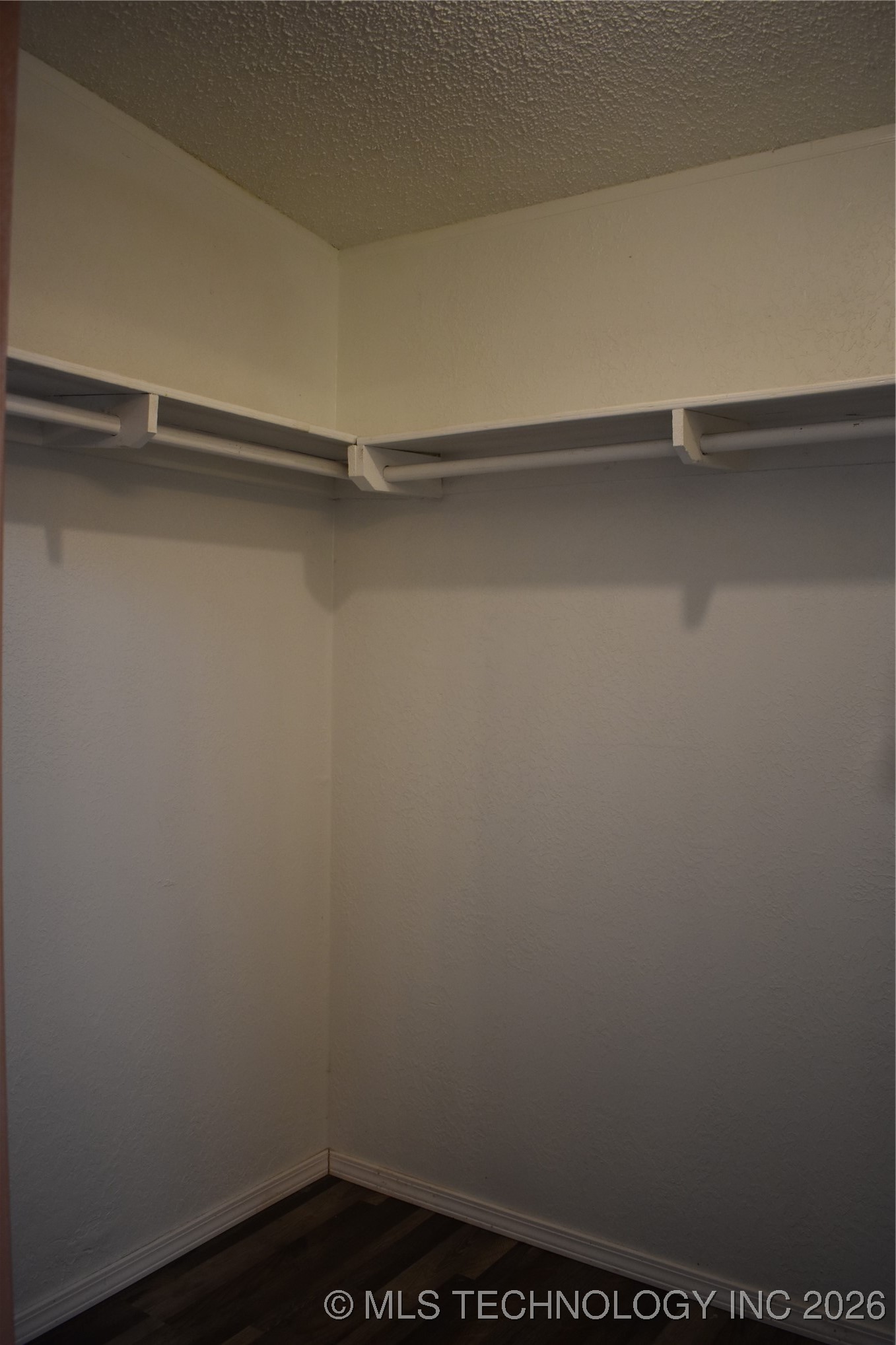 18998 W Woodhaven Drive Property Photo 17