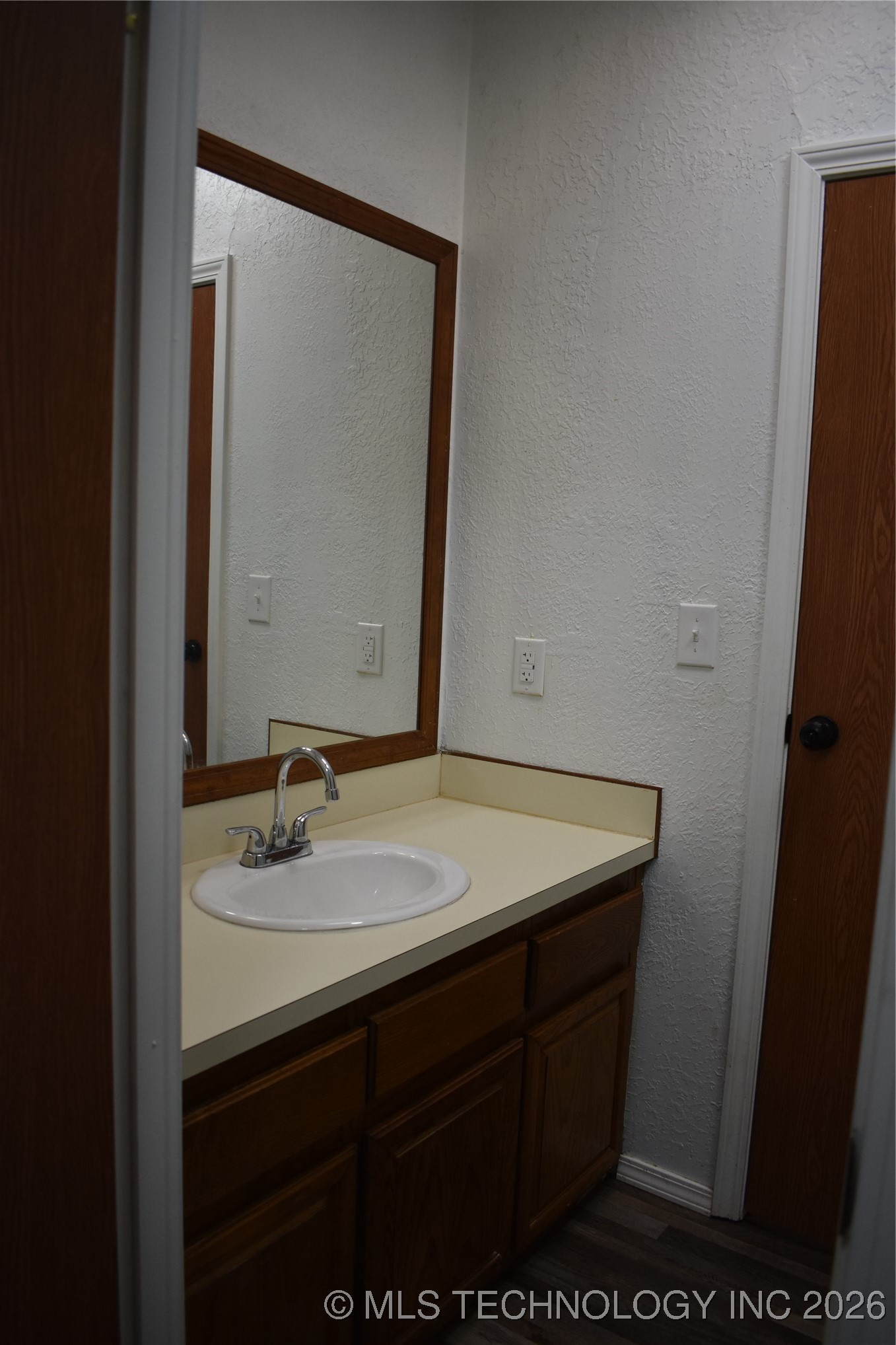 18998 W Woodhaven Drive Property Photo 22