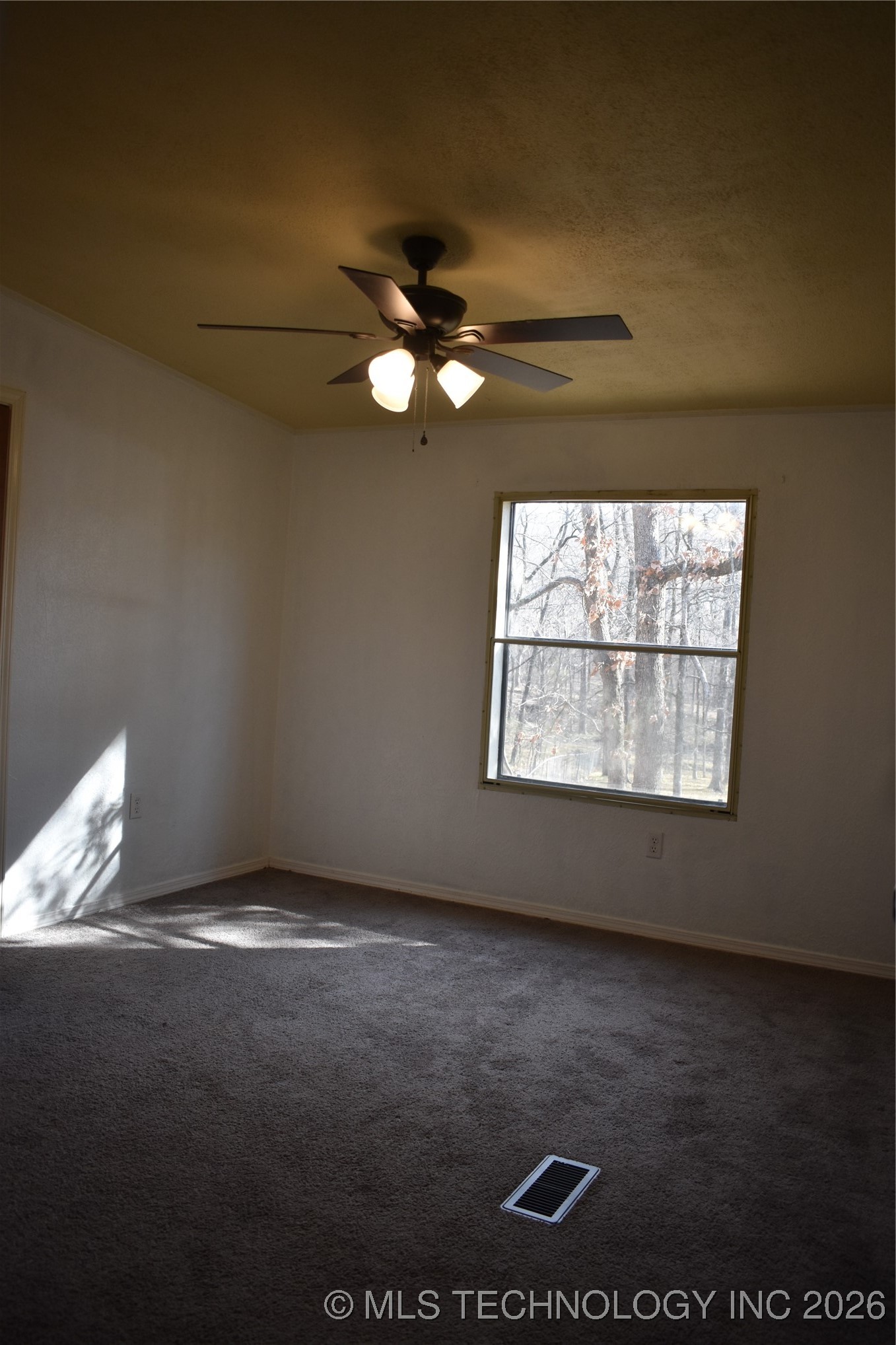 18998 W Woodhaven Drive Property Photo 26