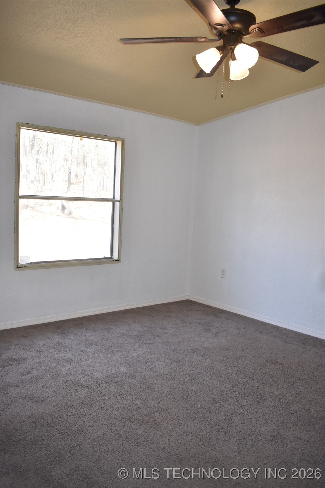 18998 W Woodhaven Drive Property Photo 32