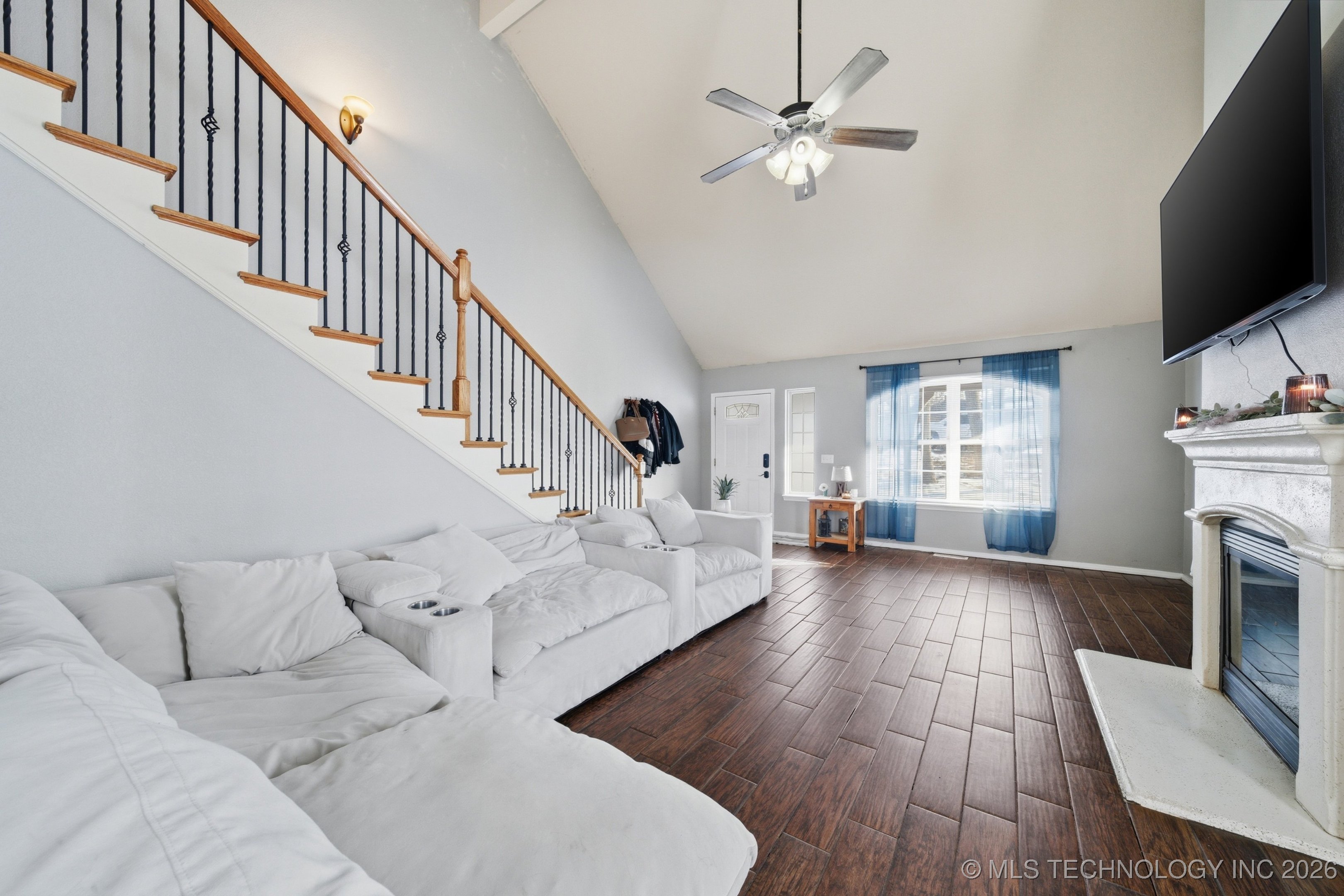 107 E 116th Place Property Photo 9