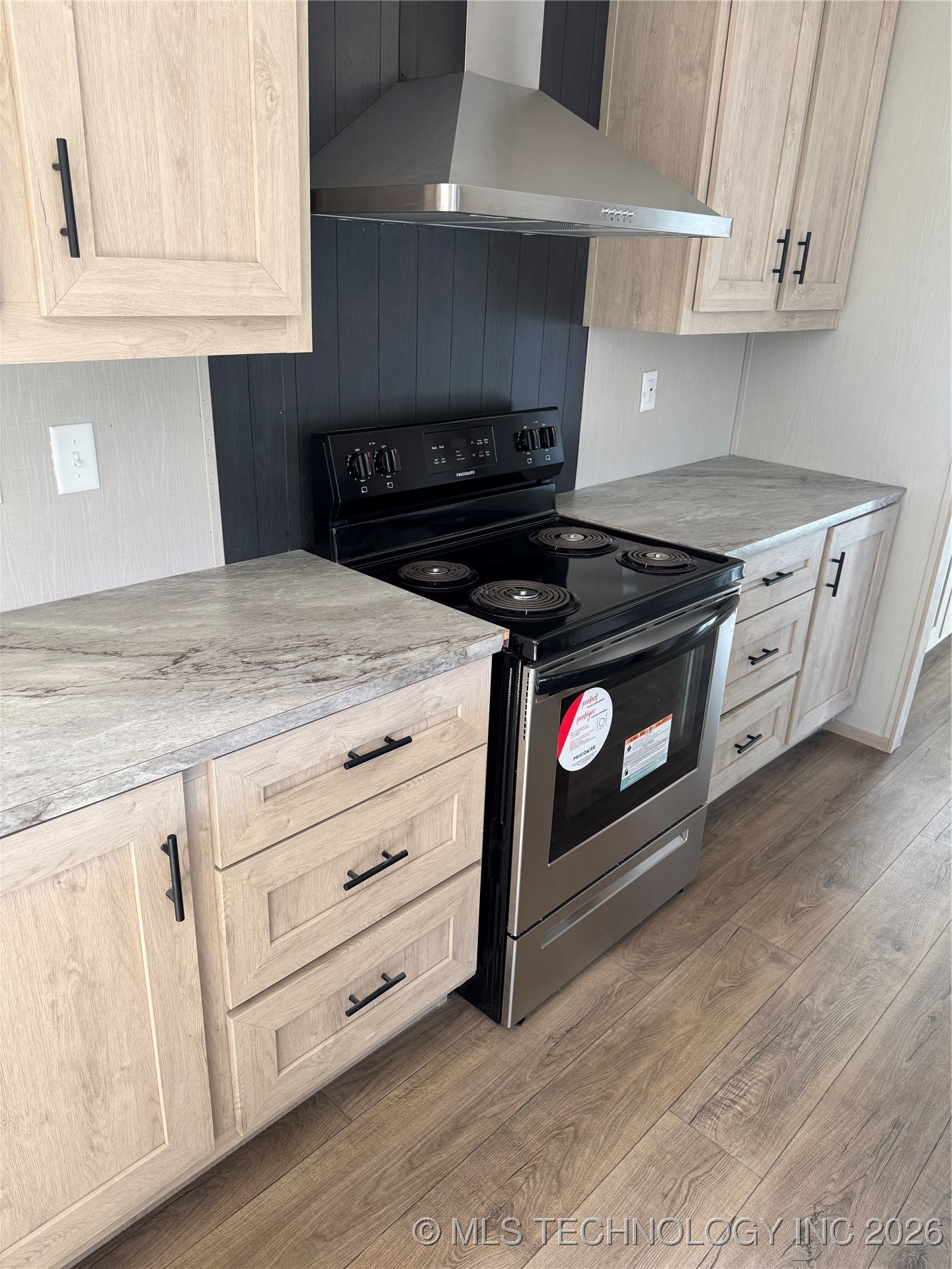 5501 E 81st Street N Property Photo 9