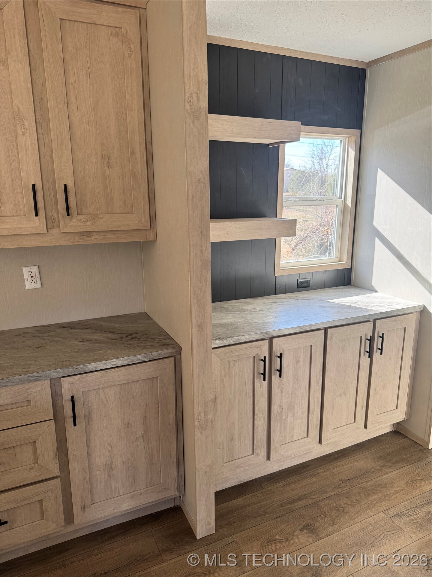 5501 E 81st Street N Property Photo 10