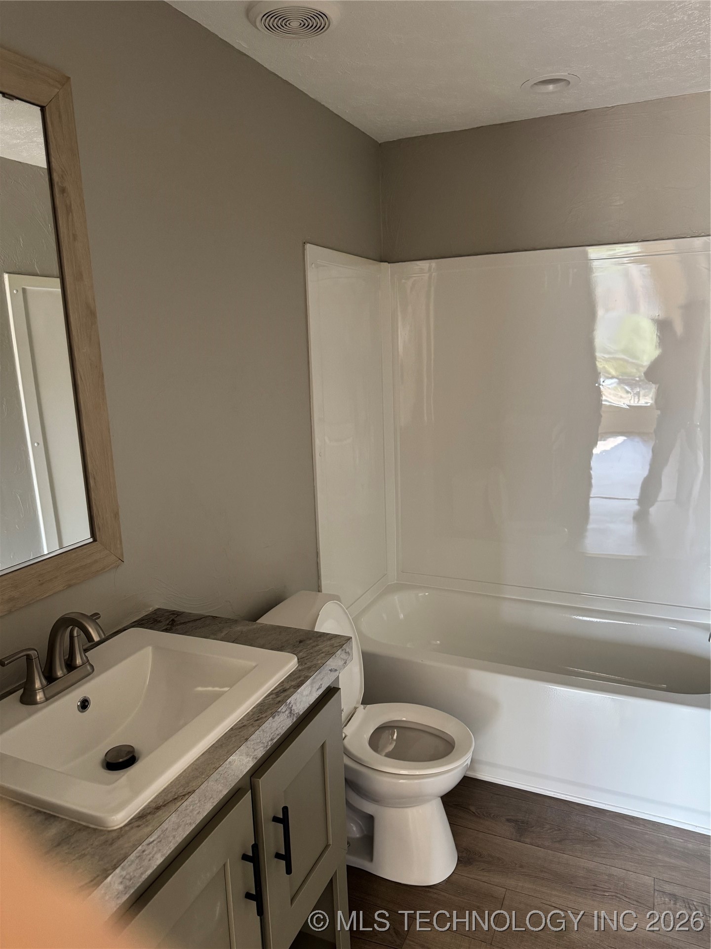 5501 E 81st Street N Property Photo 15