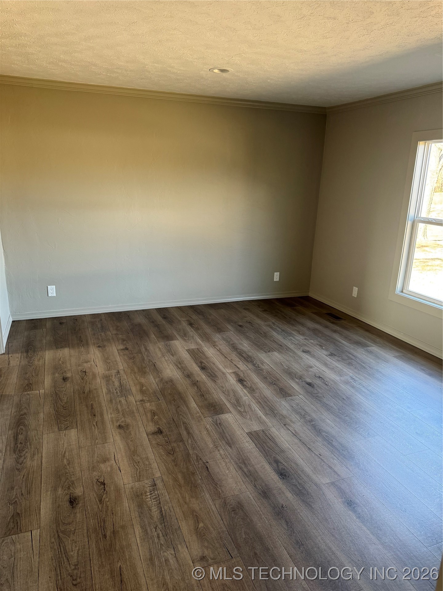 5501 E 81st Street N Property Photo 19