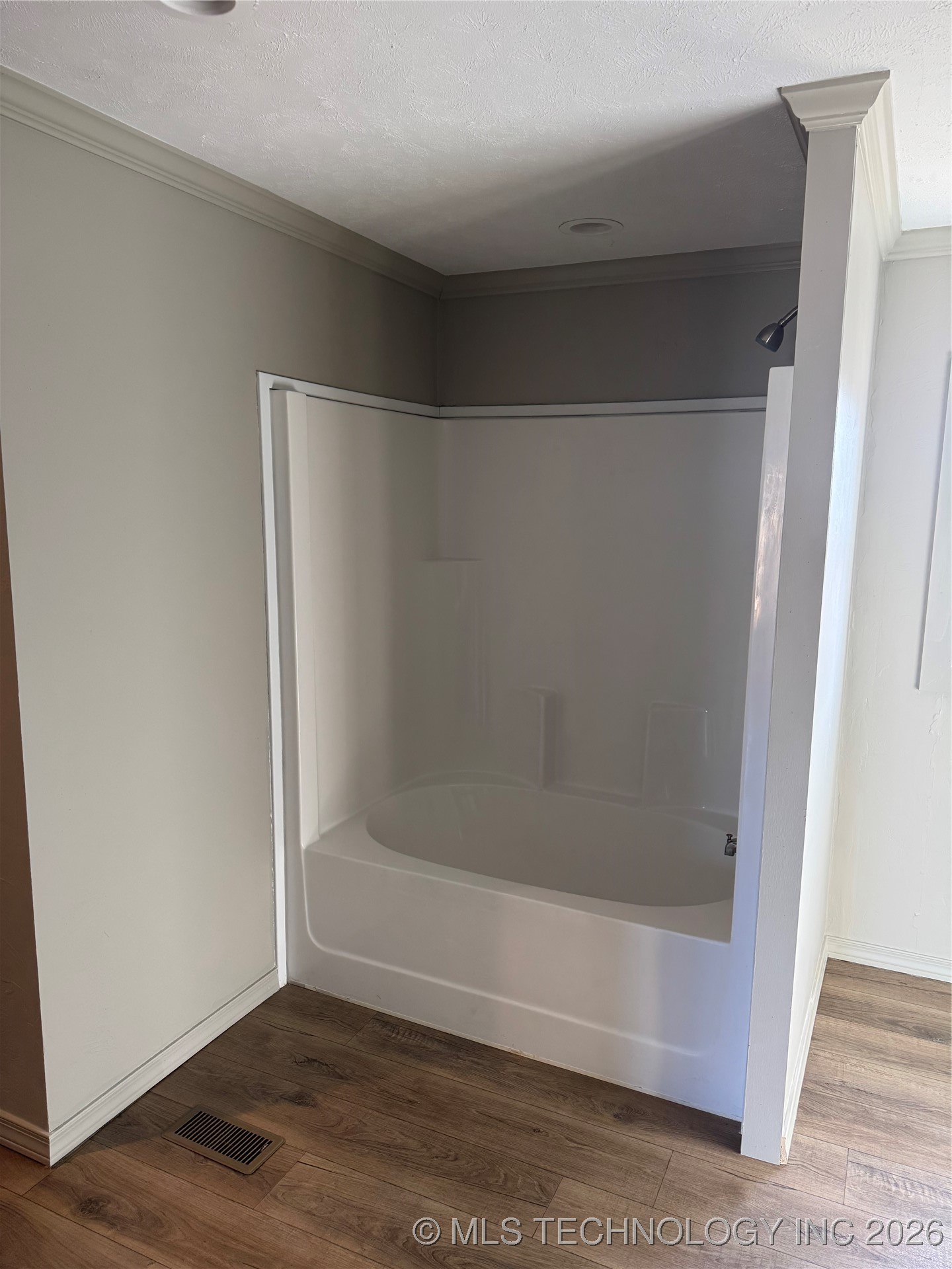 5501 E 81st Street N Property Photo 22